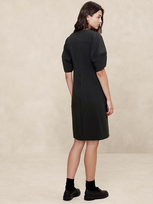 Lantern-Sleeve Knee-Length Dress Product Image