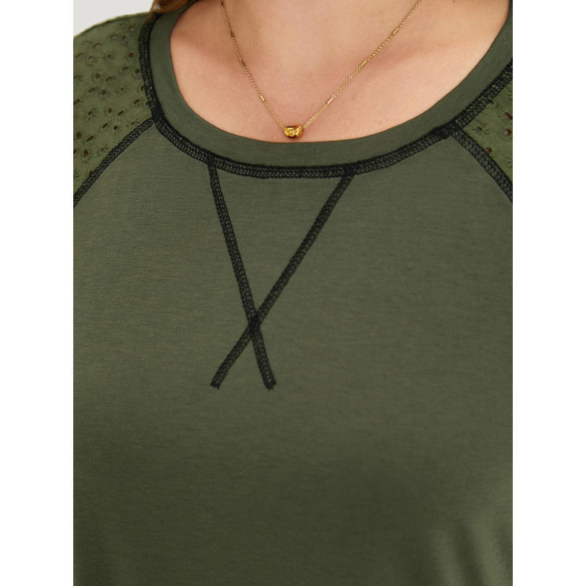 Plus Size Plain Patchwork Broderie Anglaise Raglan Sleeve T-shirt ArmyGreen Women Elegant Plain Plain Round Neck Dailywear T-shirts BloomChic 22-24/3X Product Image