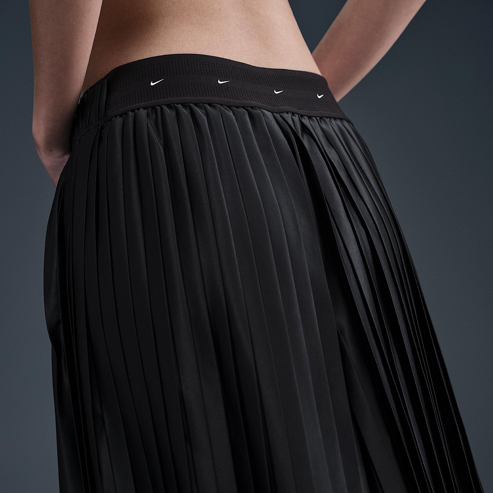 Womens Nike Sportswear Collection Mid-Rise Pleated Track Pants | HJ0520-133 Product Image