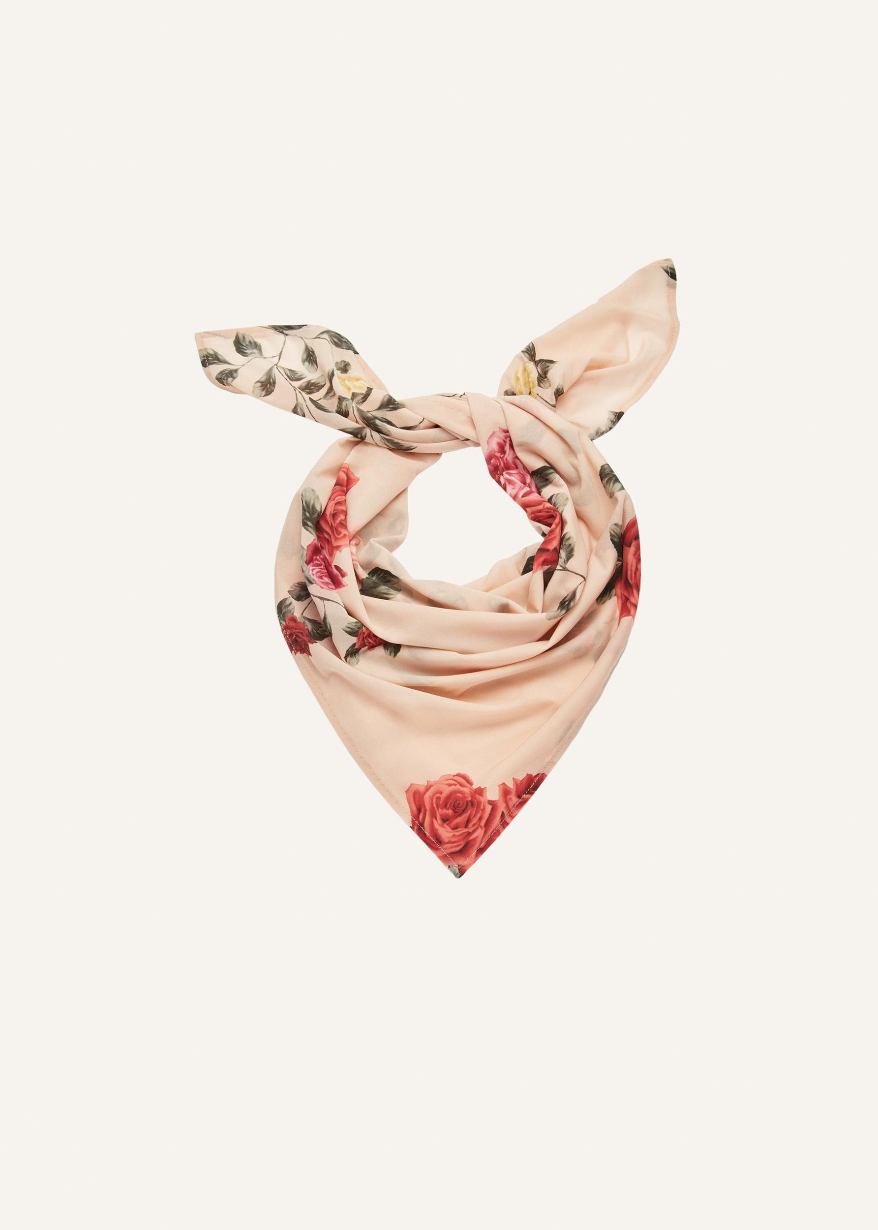 Rose print scarf in beige Product Image