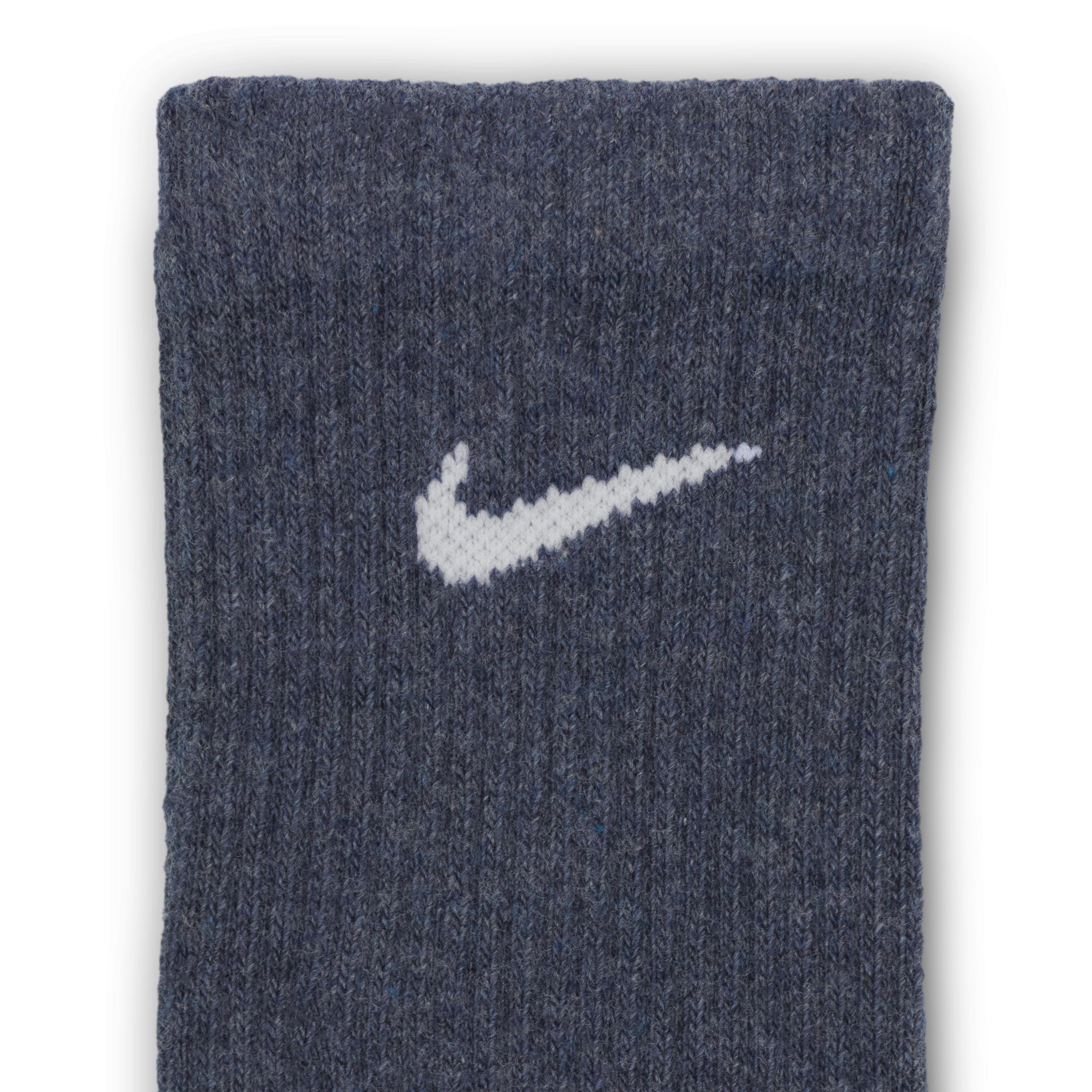 Nike Unisex Everyday Plus Cushioned Training Crew Socks (3 Pairs) Product Image