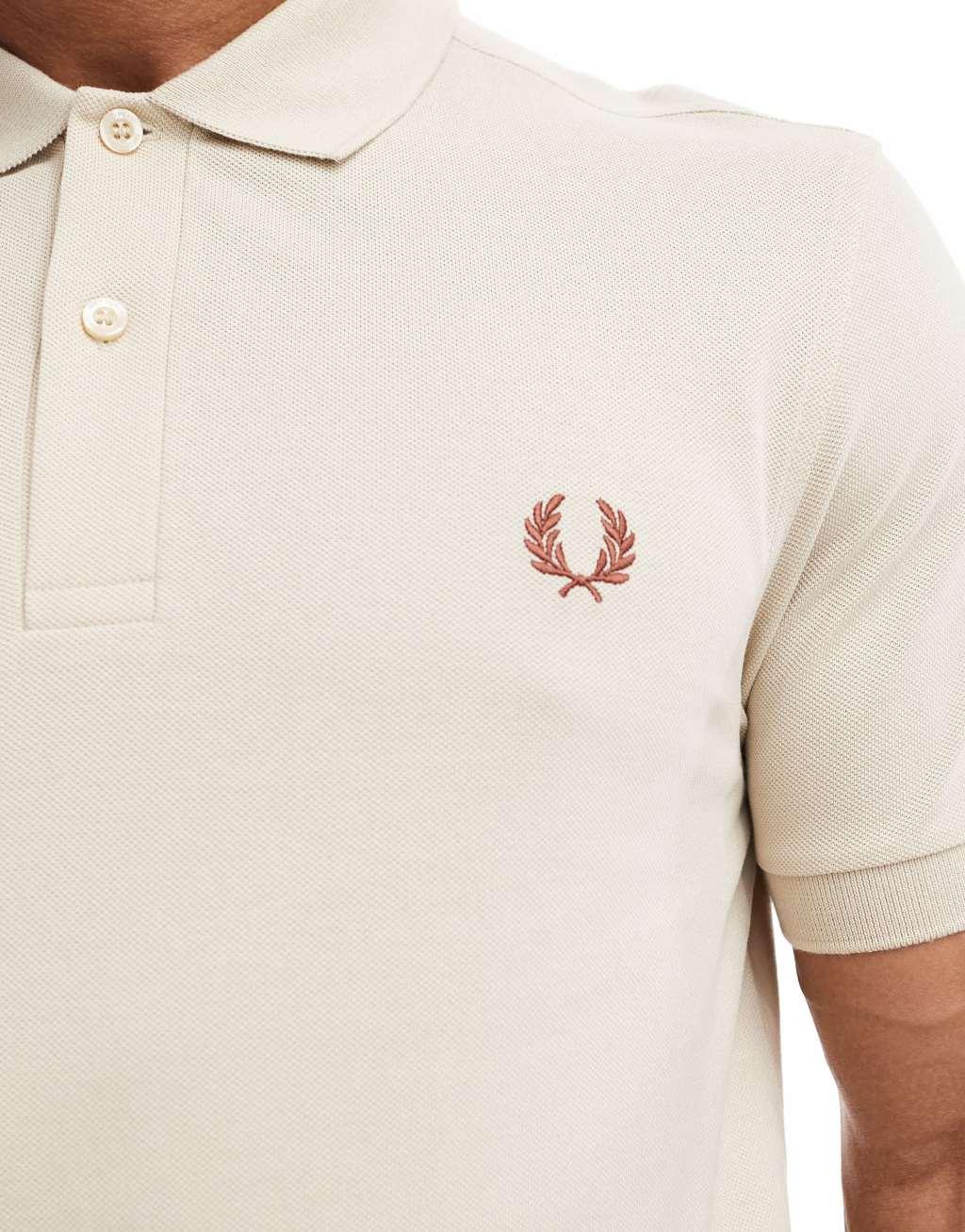 Fred Perry polo shirt in light beige Product Image