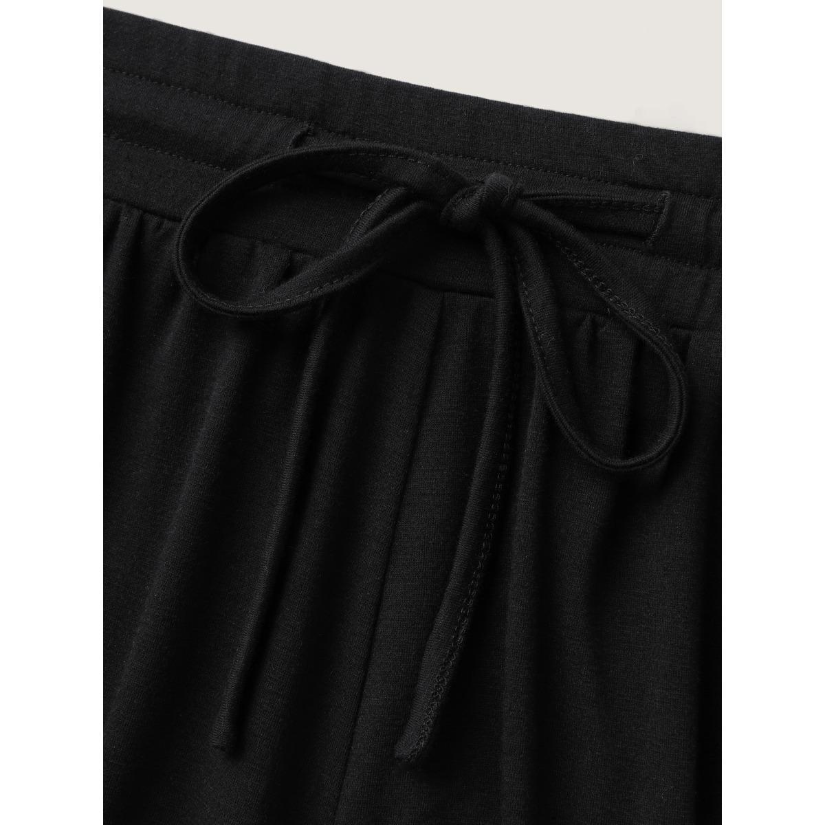 Plus Size Stretchy Slit Drawstring Straight-Leg Shorts Women Black Leisure Drawstring Straight Leg Casual Shorts BloomChic 30/6X Product Image