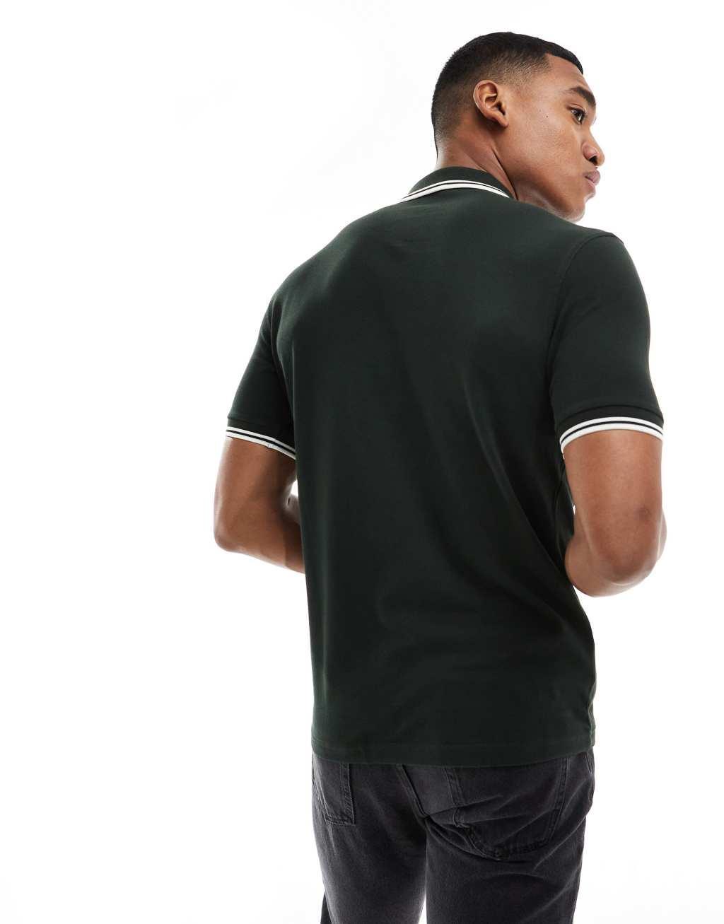 Fred Perry twin tipped logo polo in green Product Image