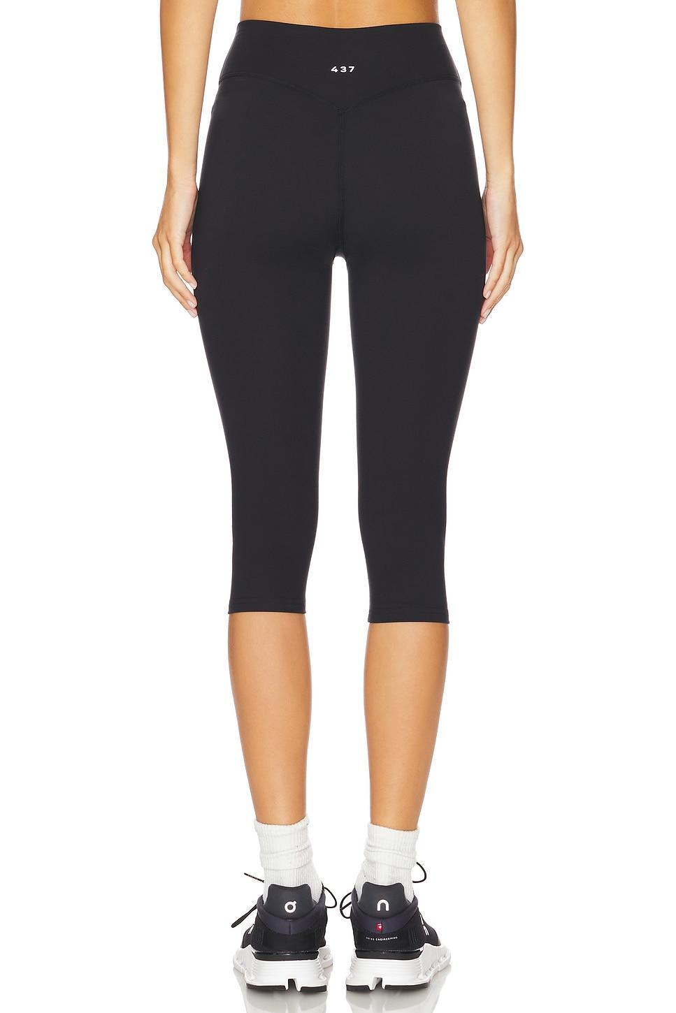 The Capri Legging 437 Product Image