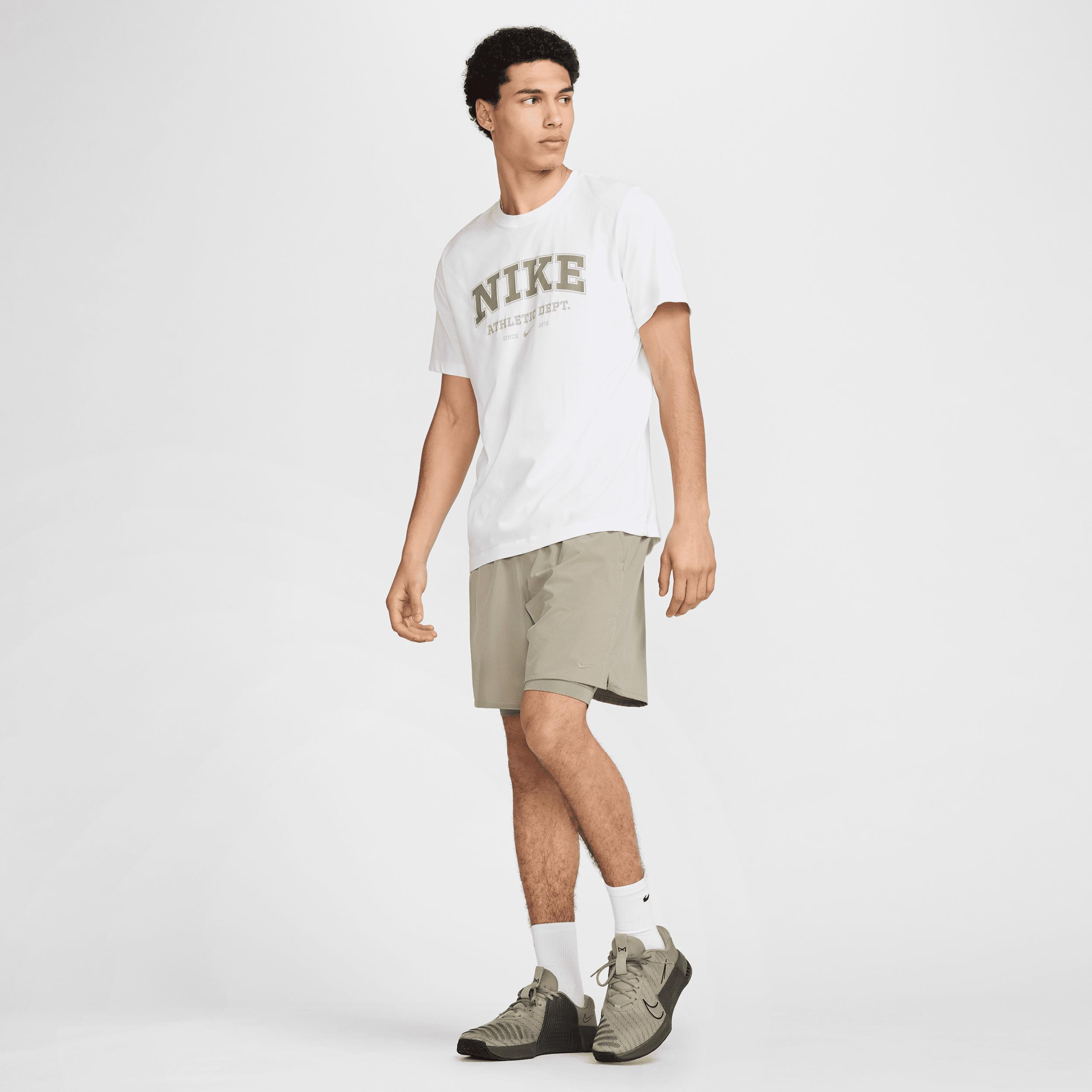 Nike Men's Dri-FIT Fitness T-Shirt Product Image