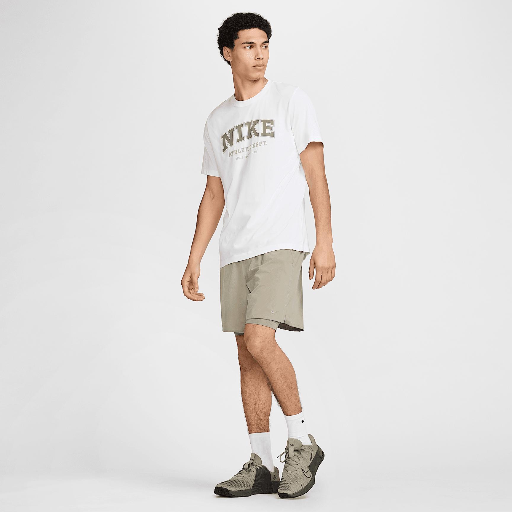 Nike Men's Dri-FIT Fitness T-Shirt Product Image