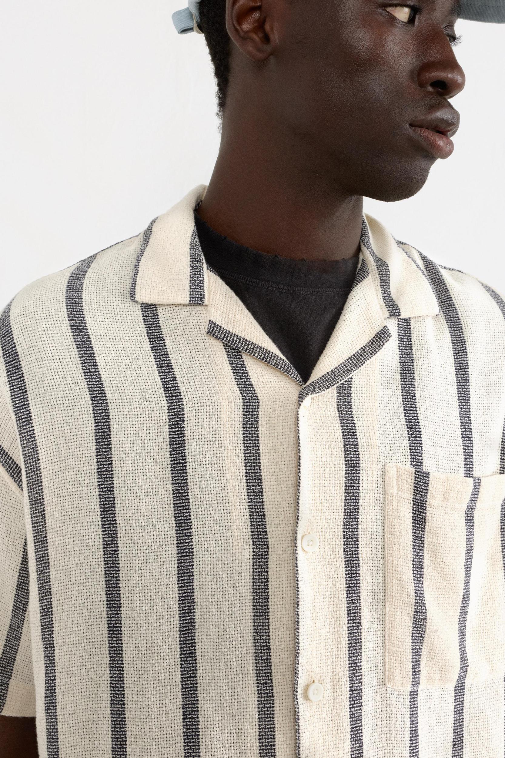 Striped short sleeve shirt Product Image