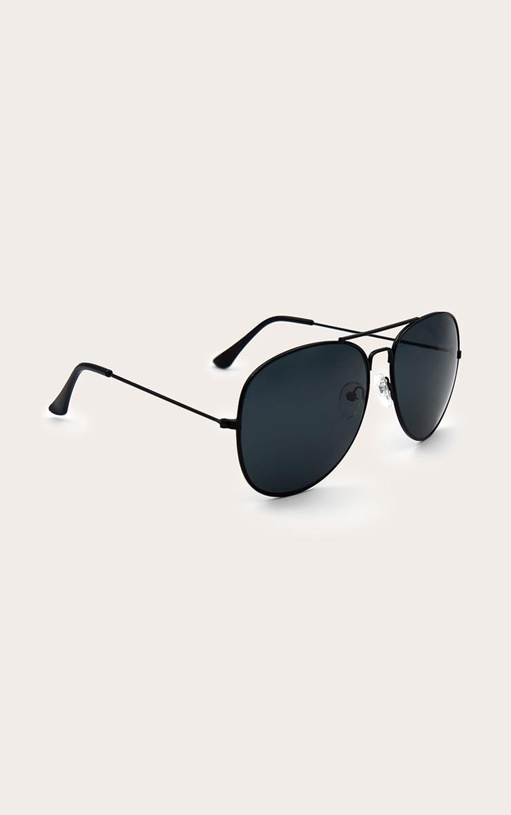 Black Metal Aviator Sunglasses Product Image