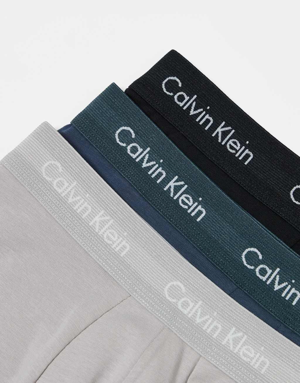 Calvin Klein Cotton Stretch 3 pack low rise trunk in black/gray/blue Product Image