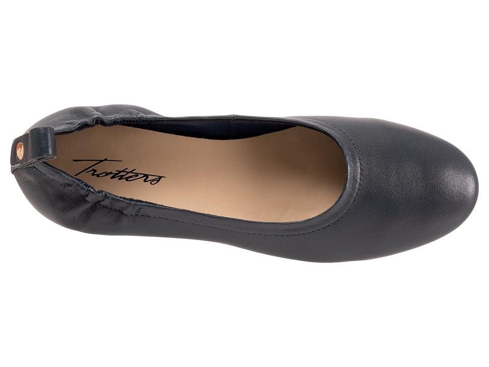 Trotters Gia Women's Flat Shoes Product Image