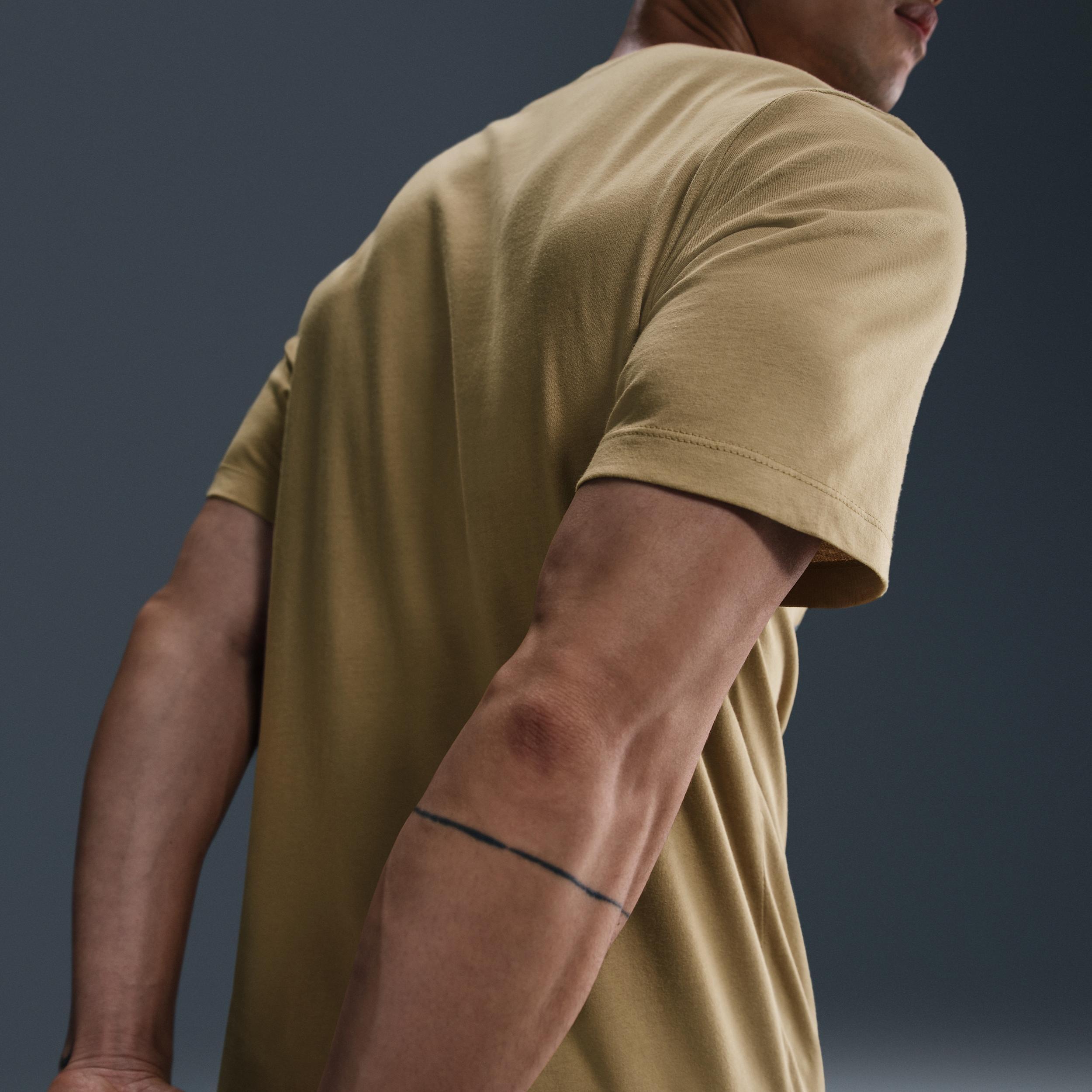 Nike Sportswear T-Shirt Product Image
