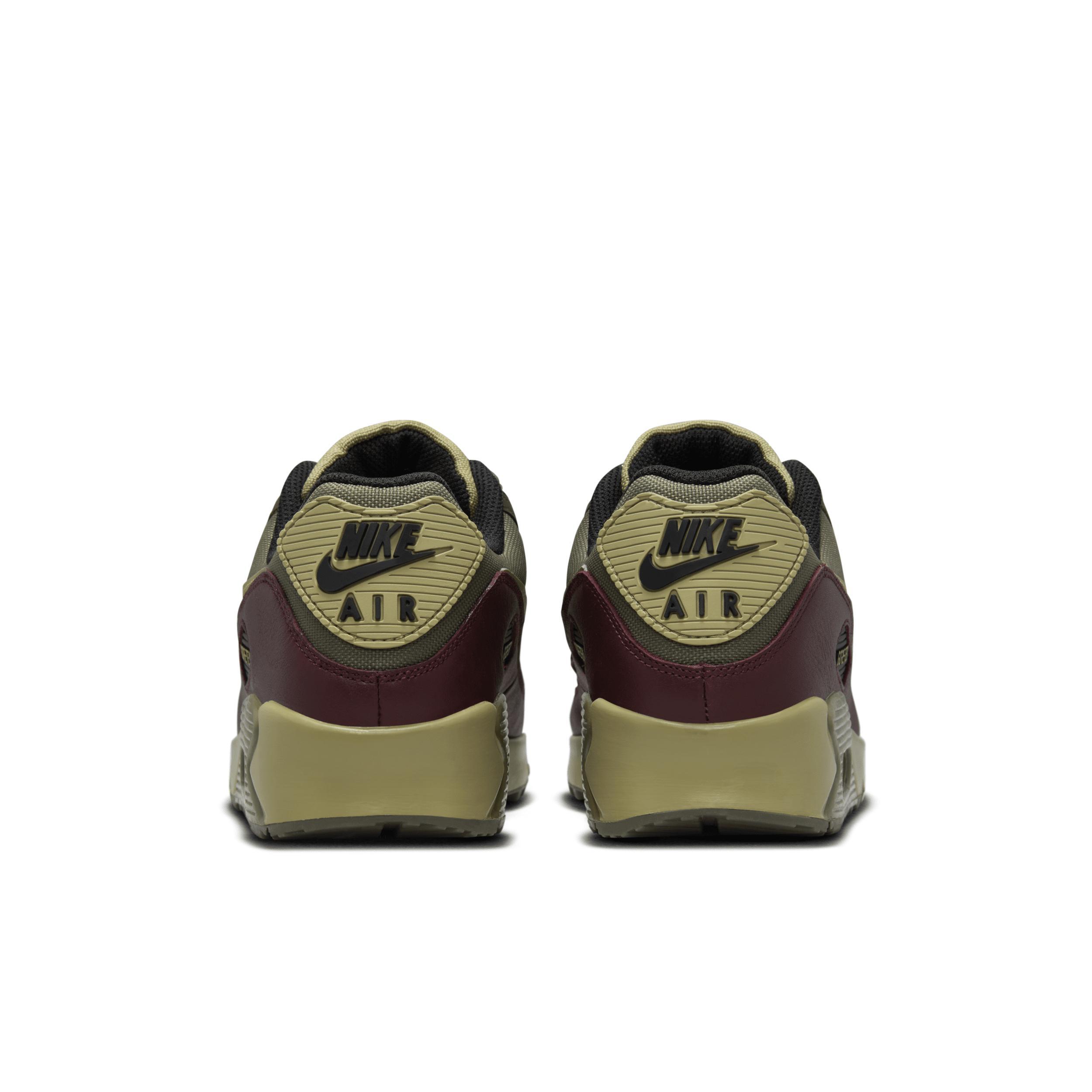 Nike Mens Air Max 90 GORE-TEX Winterized Shoes Product Image