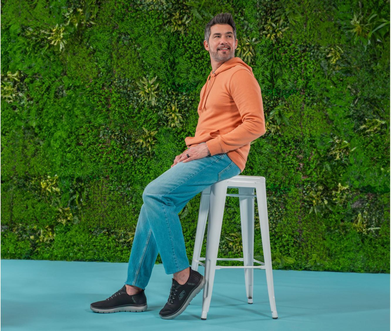 Men's Skechers 232457 Summits High Range Slip-Ins Walking Shoes Product Image