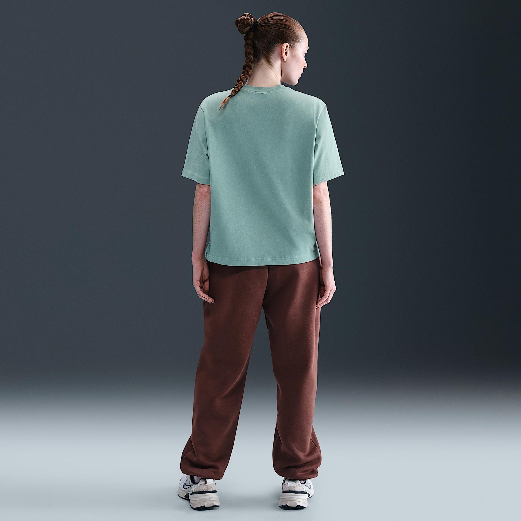 Women's Nike Sportswear Essential Boxy T-Shirt Product Image
