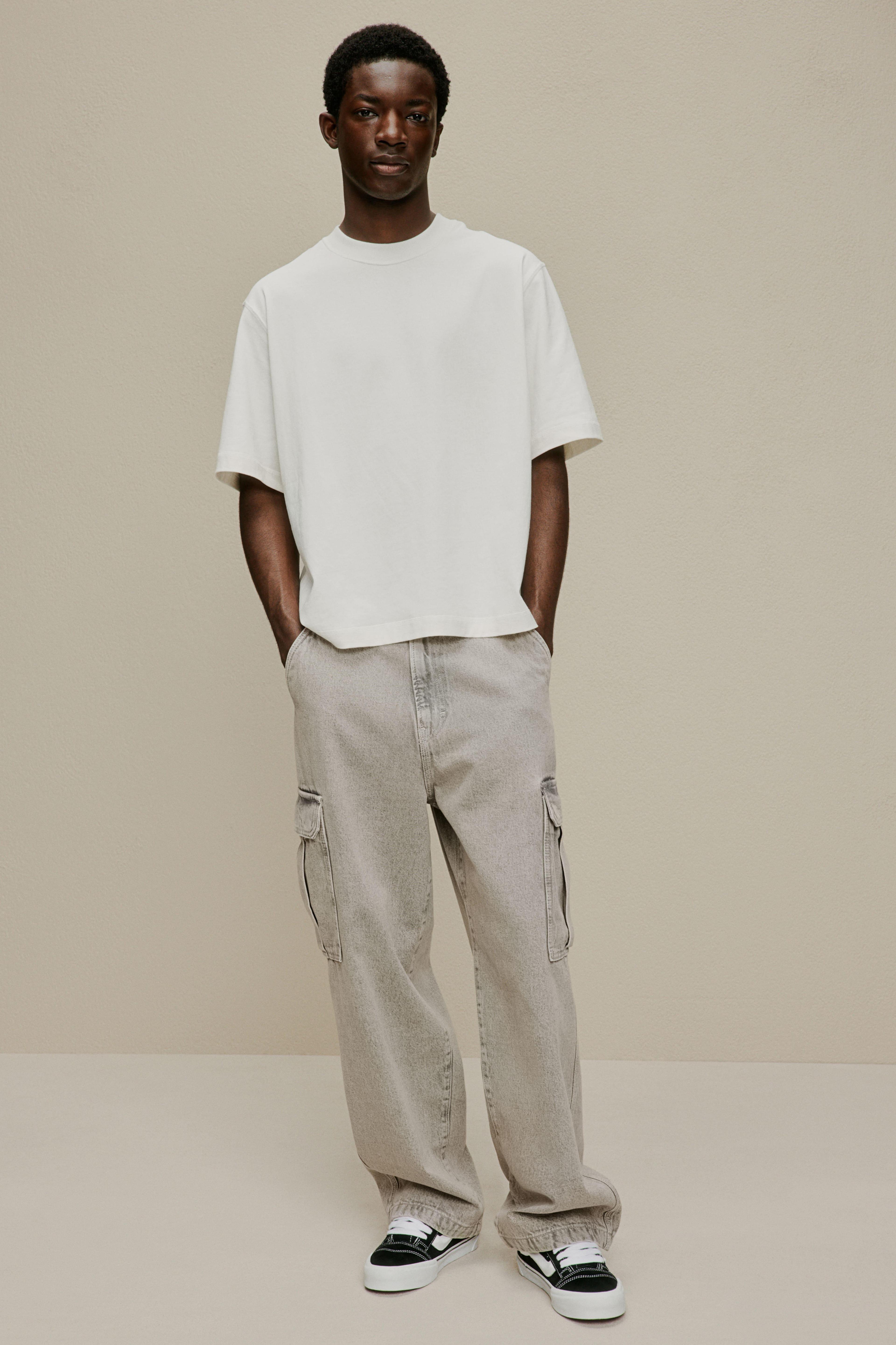 Baggy Cargo Jeans Product Image