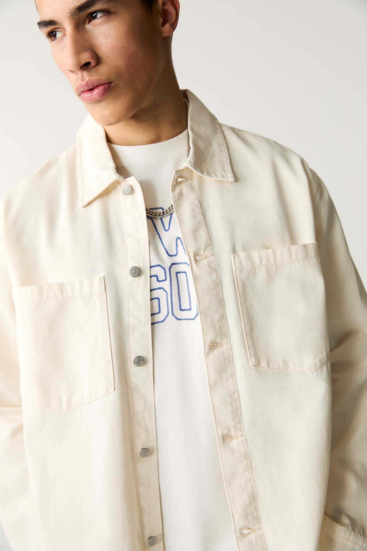 Shirt with front pockets Product Image