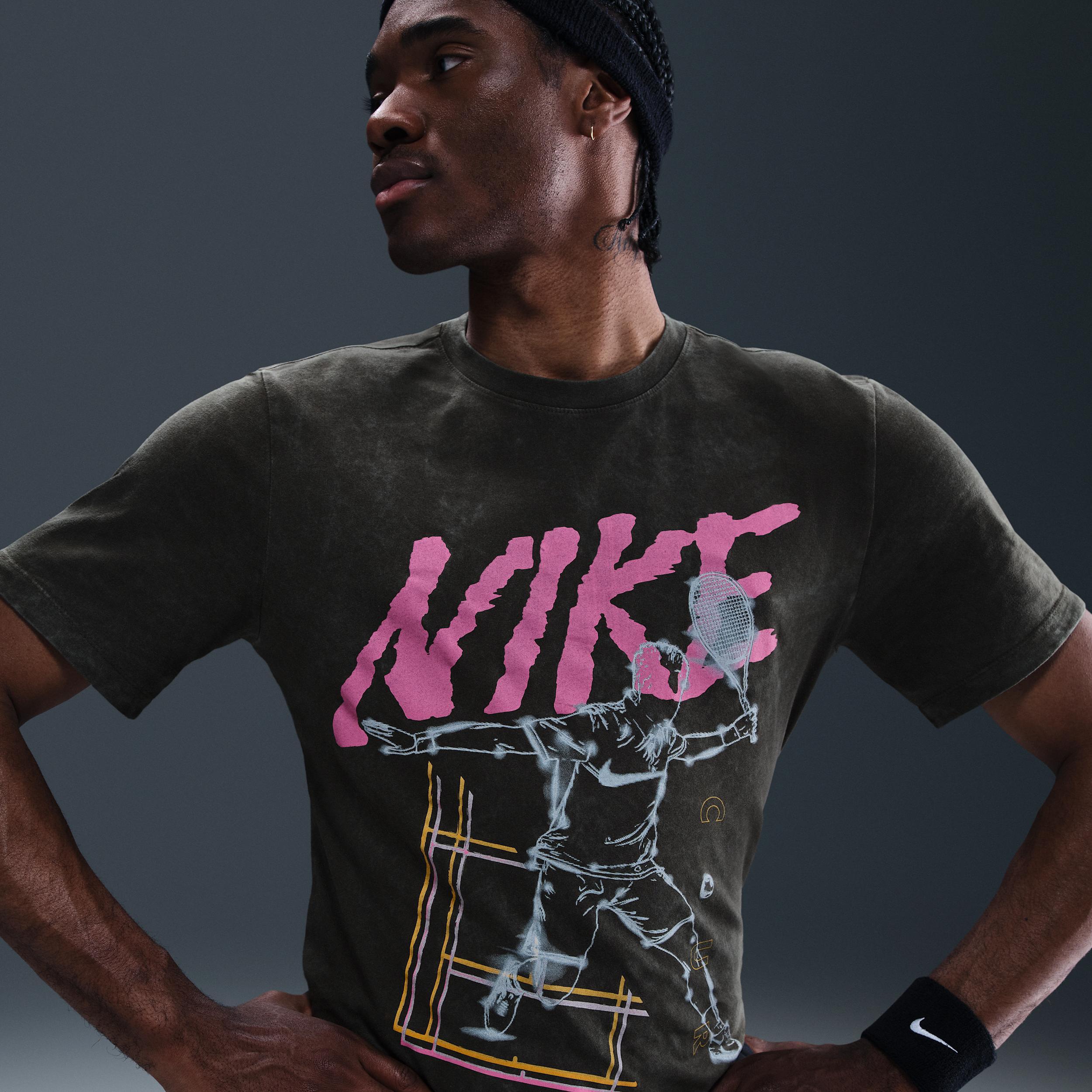 NikeCourt Men's Tennis T-Shirt Product Image