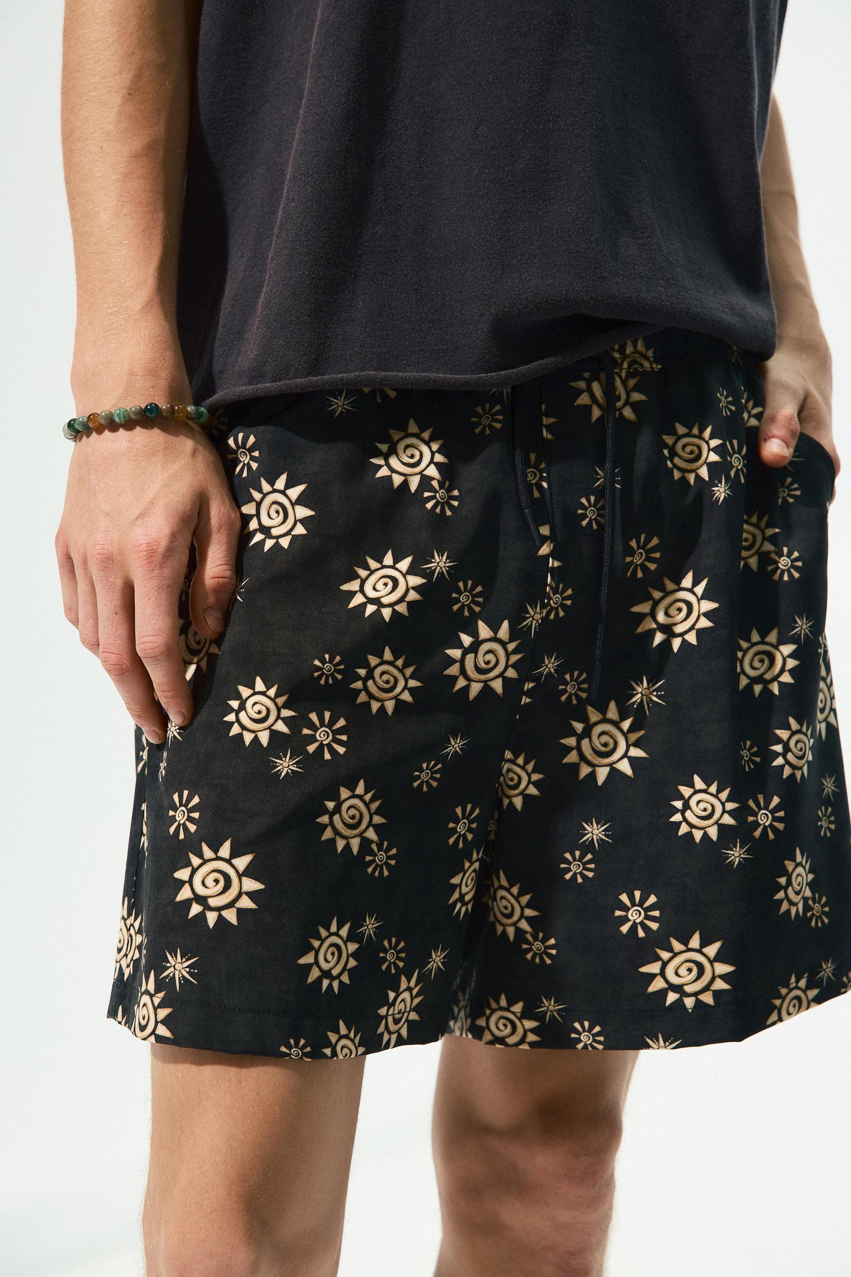 Board shorts with suns Product Image