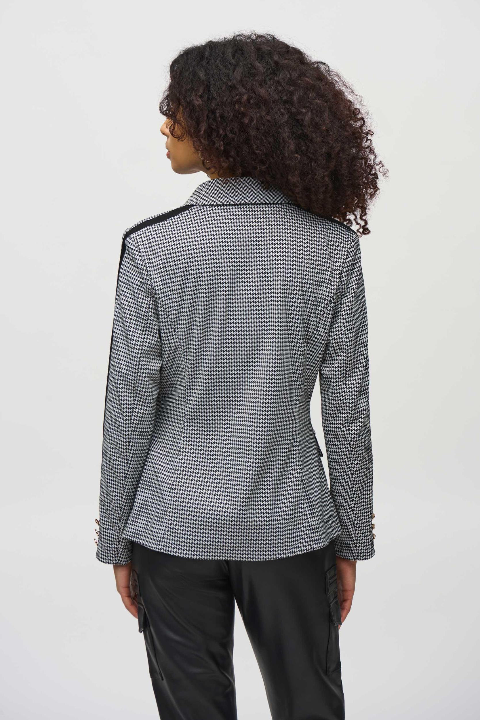 Houndstooth Jacquard Knit Fitted Blazer Product Image