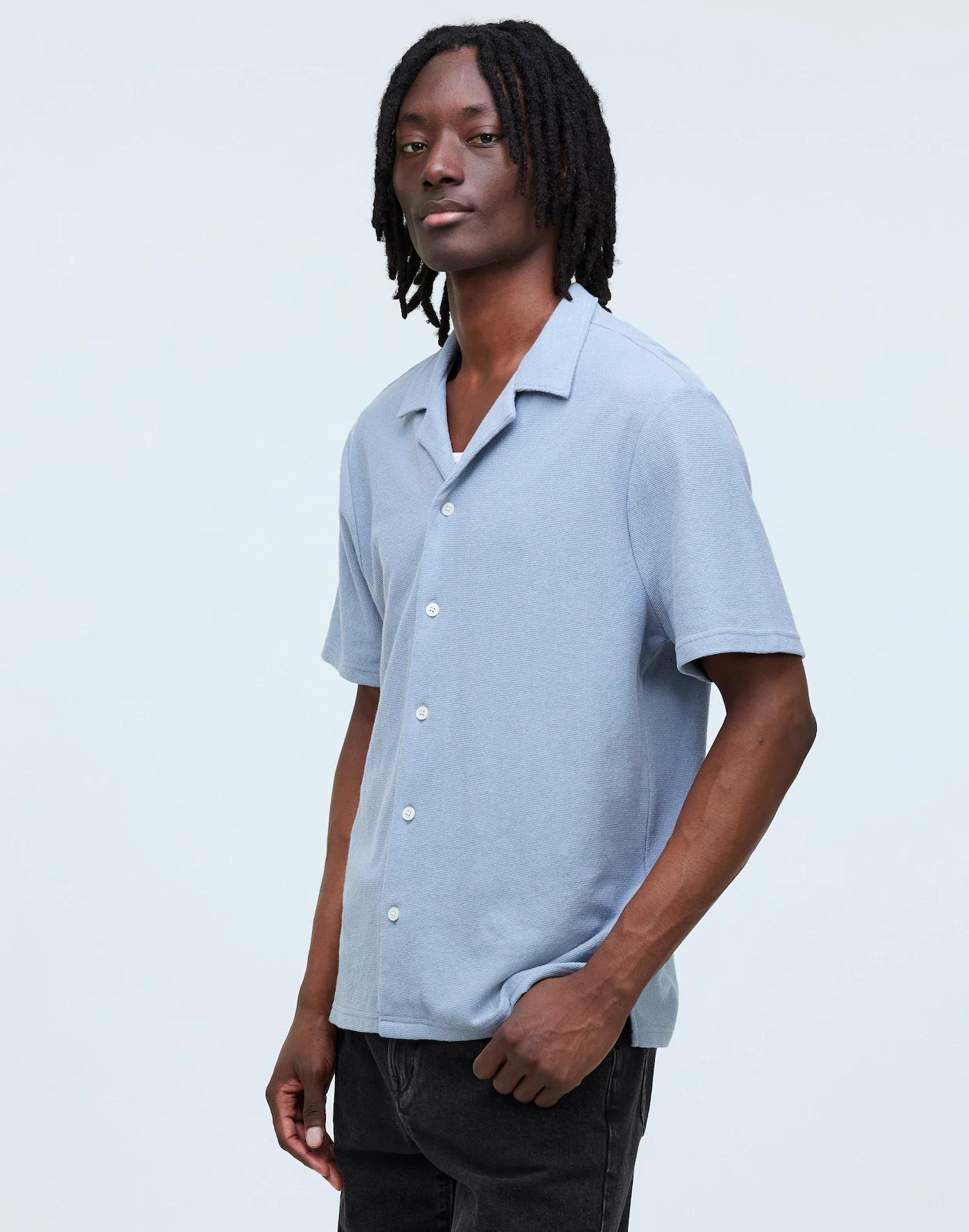 Easy Short-Sleeve Shirt in Stripe Jacquard Product Image