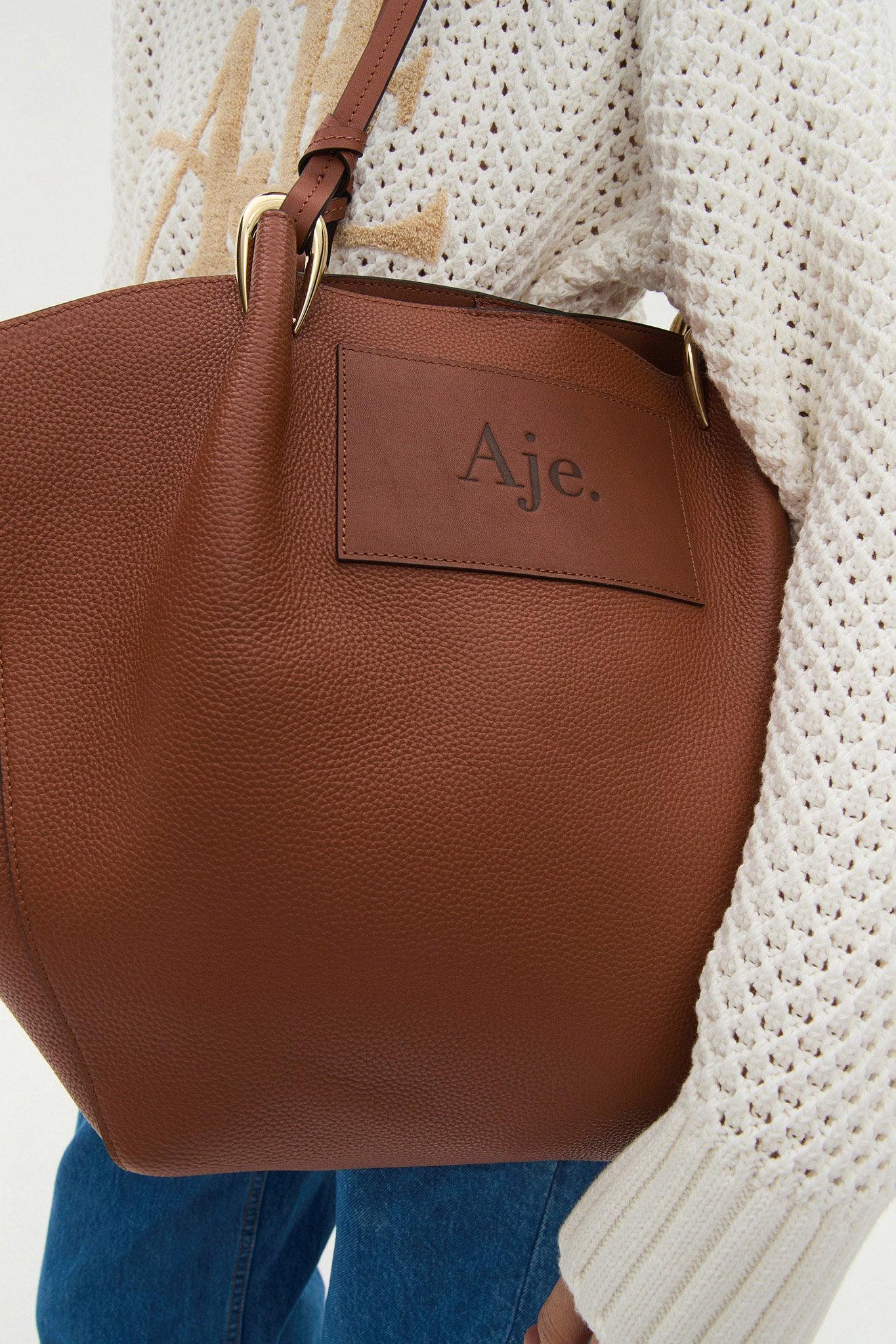 Venus Tote Product Image