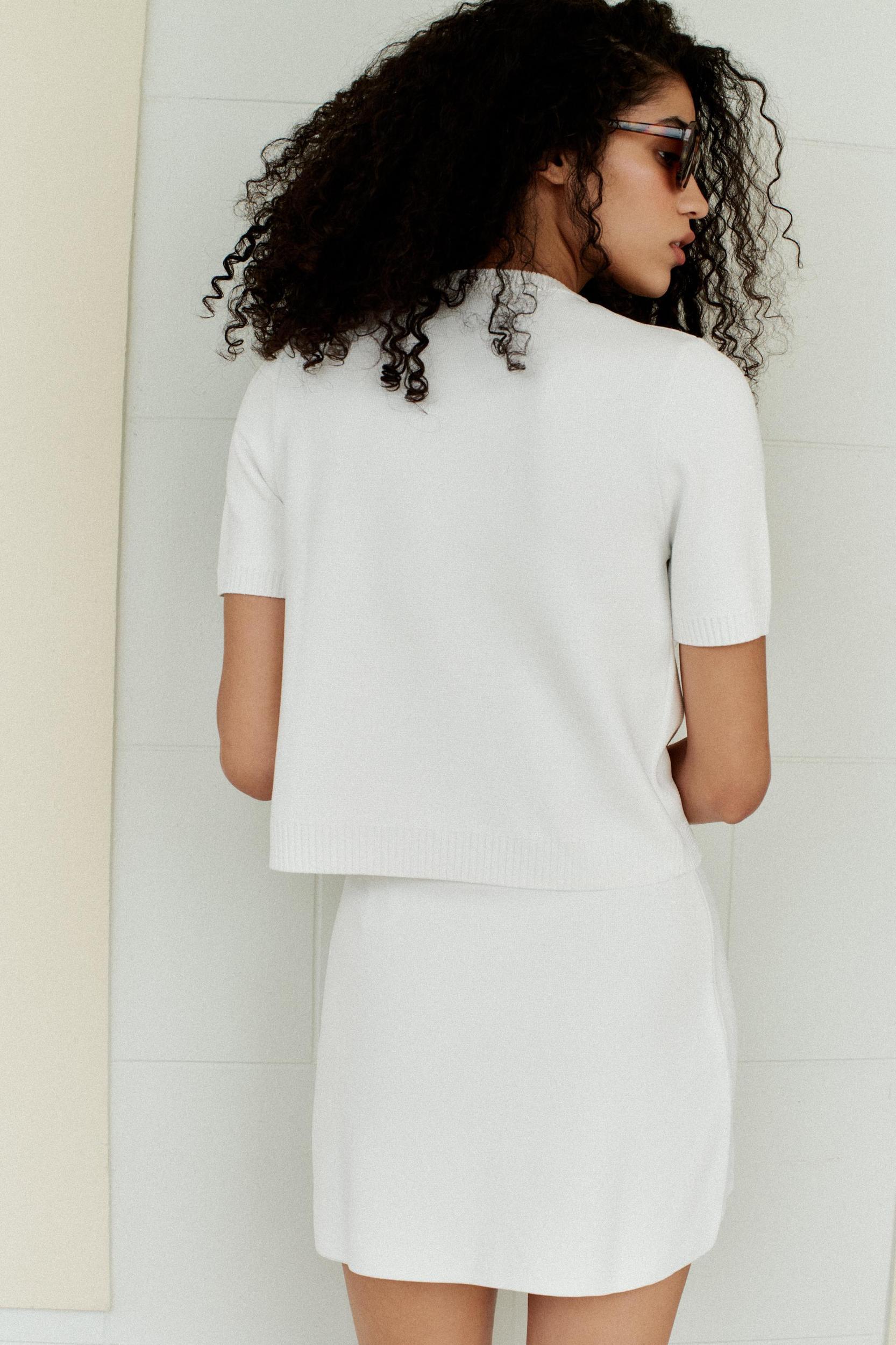 KNIT MINI SKIRT Product Image