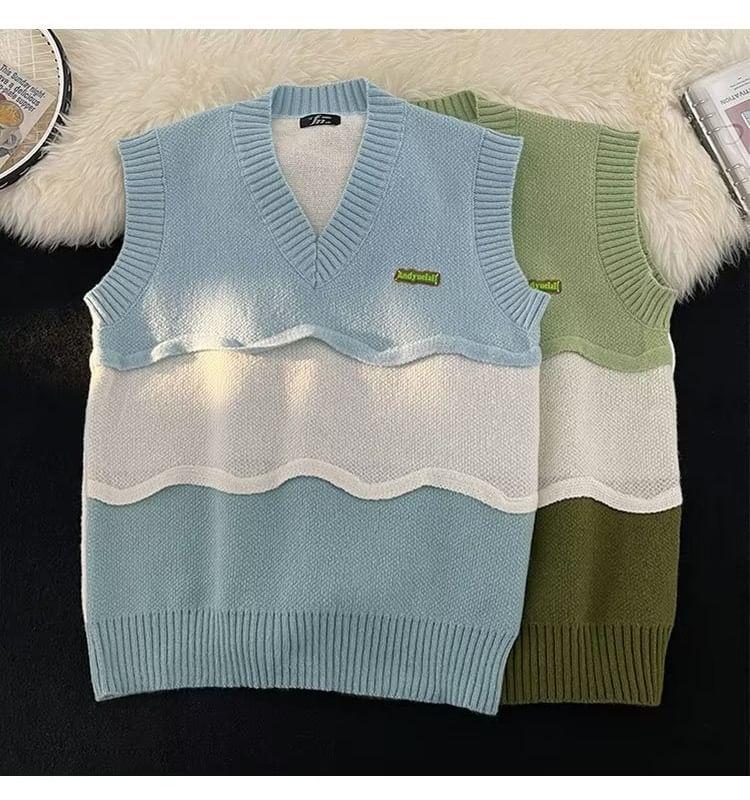 V-Neck Color Block Panel Sweater Vest Product Image