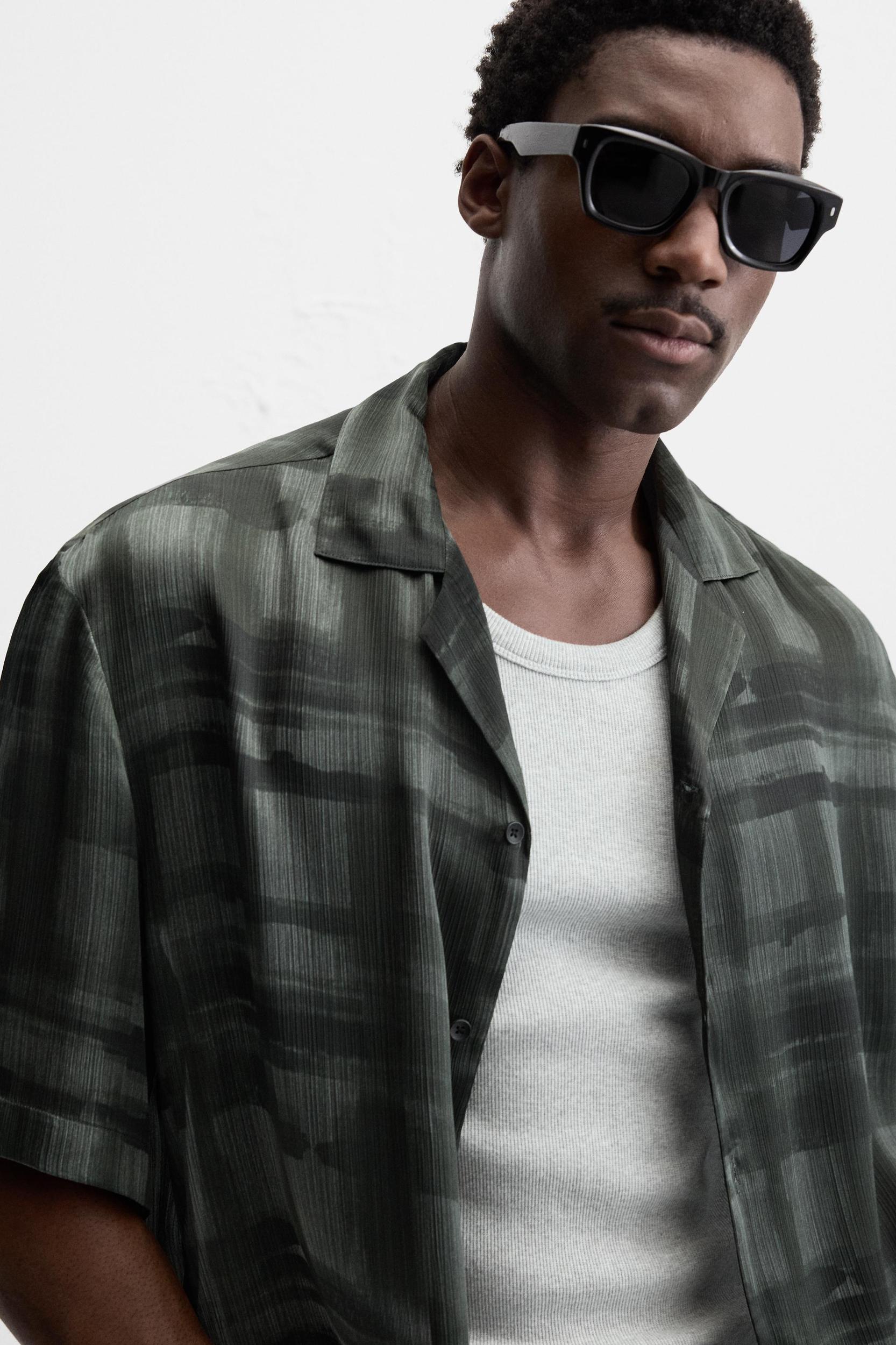 ABSTRACT PRINT SHIRT Product Image