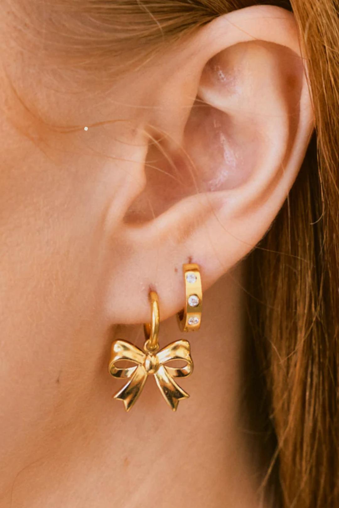 Bow Earrings Product Image