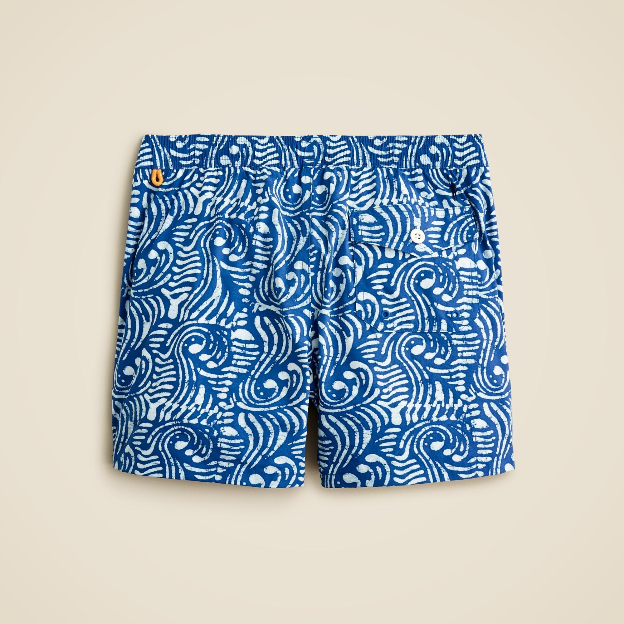 6&apos;&apos; stretch swim trunk in print with ECONYL® nylon Product Image