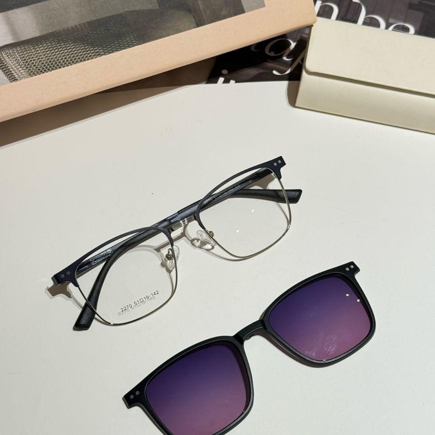 Plain Square Sunglasses Product Image