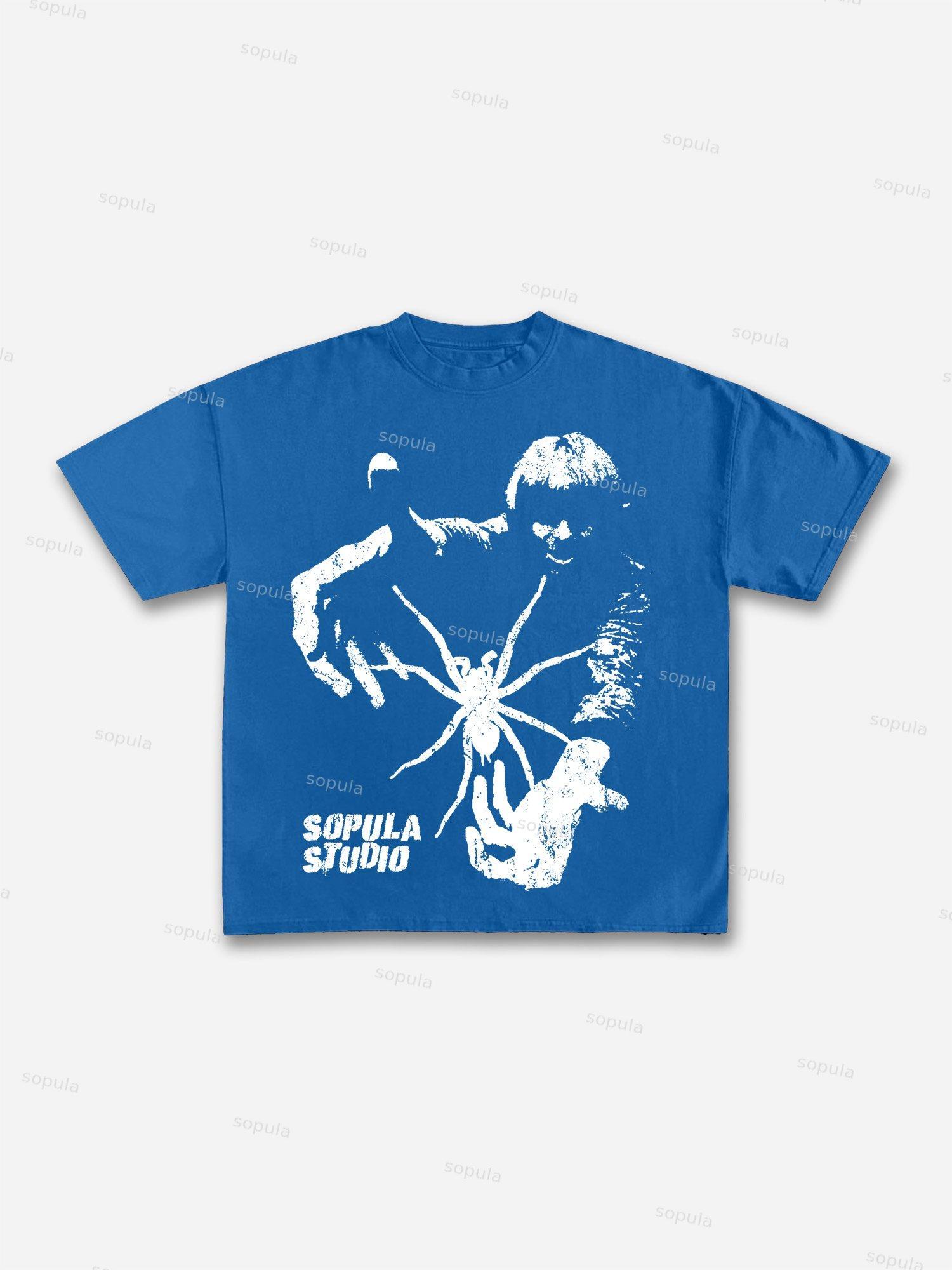 Abstract Humanoid Spider Graphic Cotton T-shirt Product Image