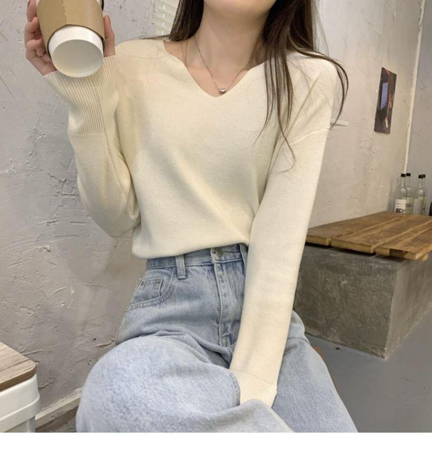 Long Sleeve V-Neck Sweater Product Image