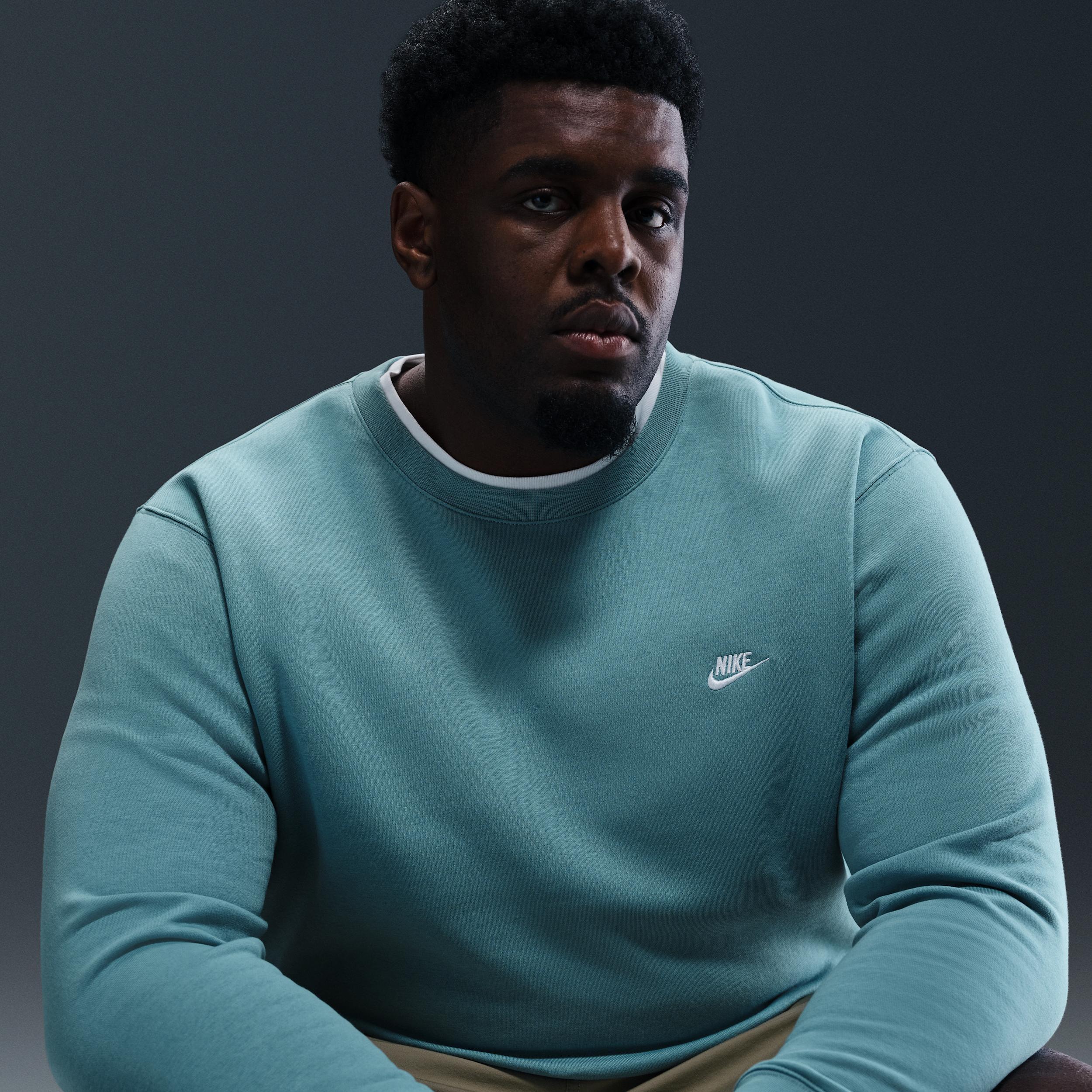 Nike Men's Club Fleece Crew Product Image