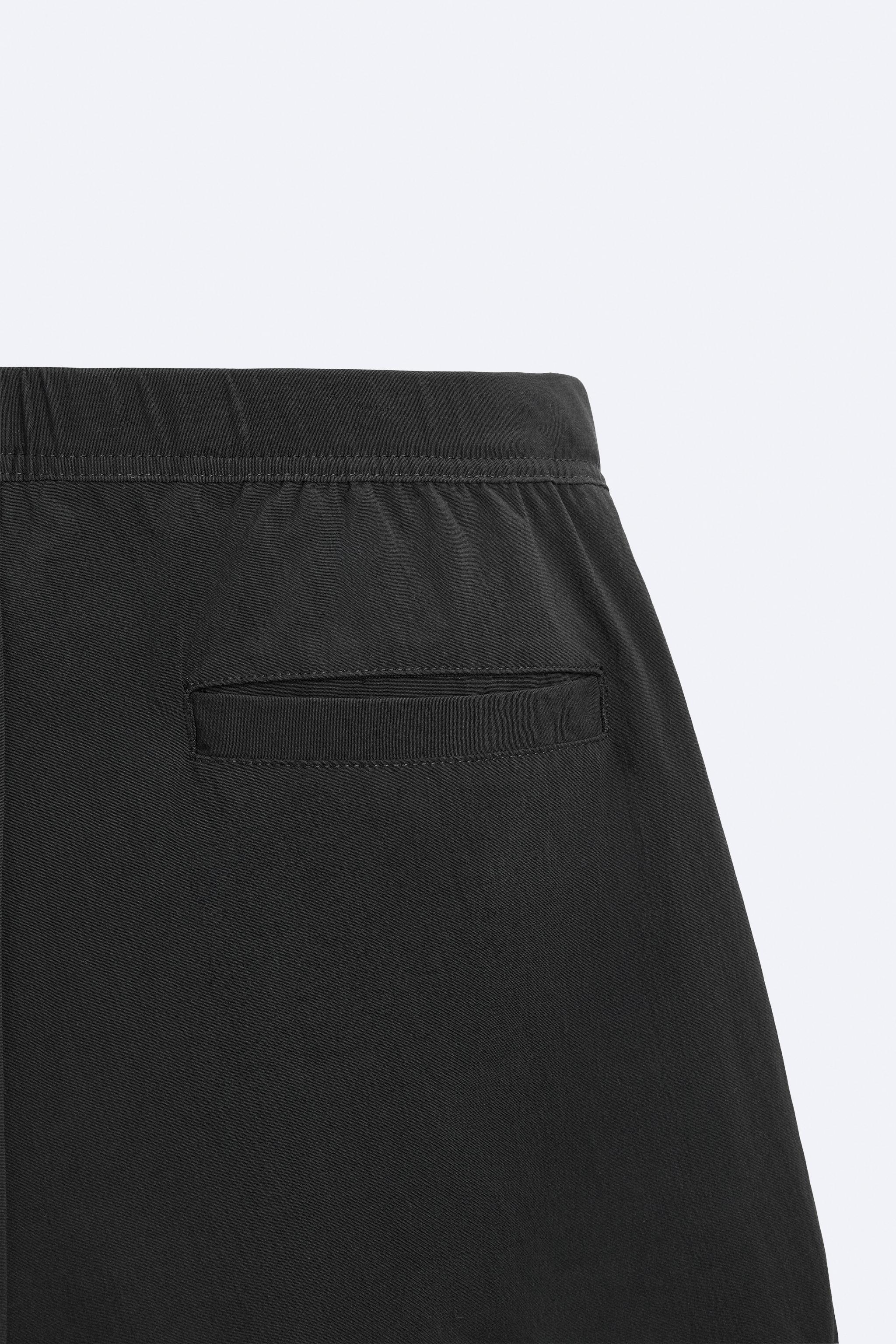 TECHNICAL CARGO SHORTS Product Image