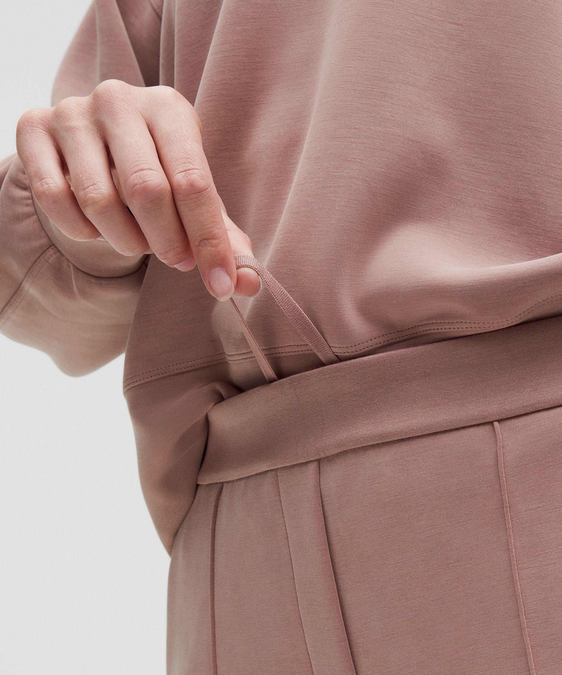 Softstreme Pintuck Mid-Rise Pant *Regular Product Image