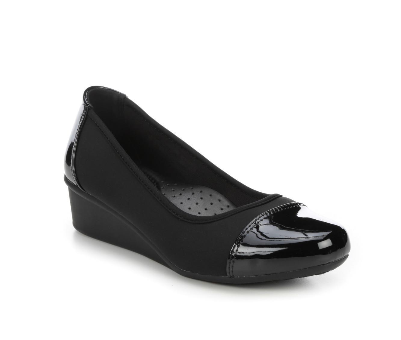 Women's Solanz Calvin Product Image