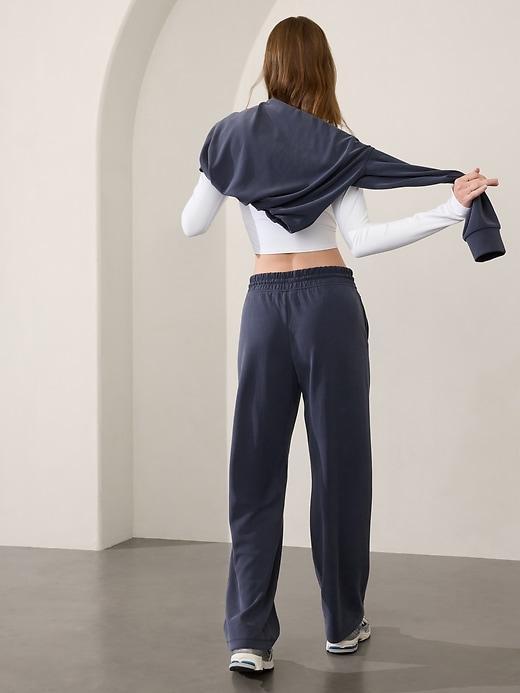 Seasoft Mid Rise Straight Pant Product Image