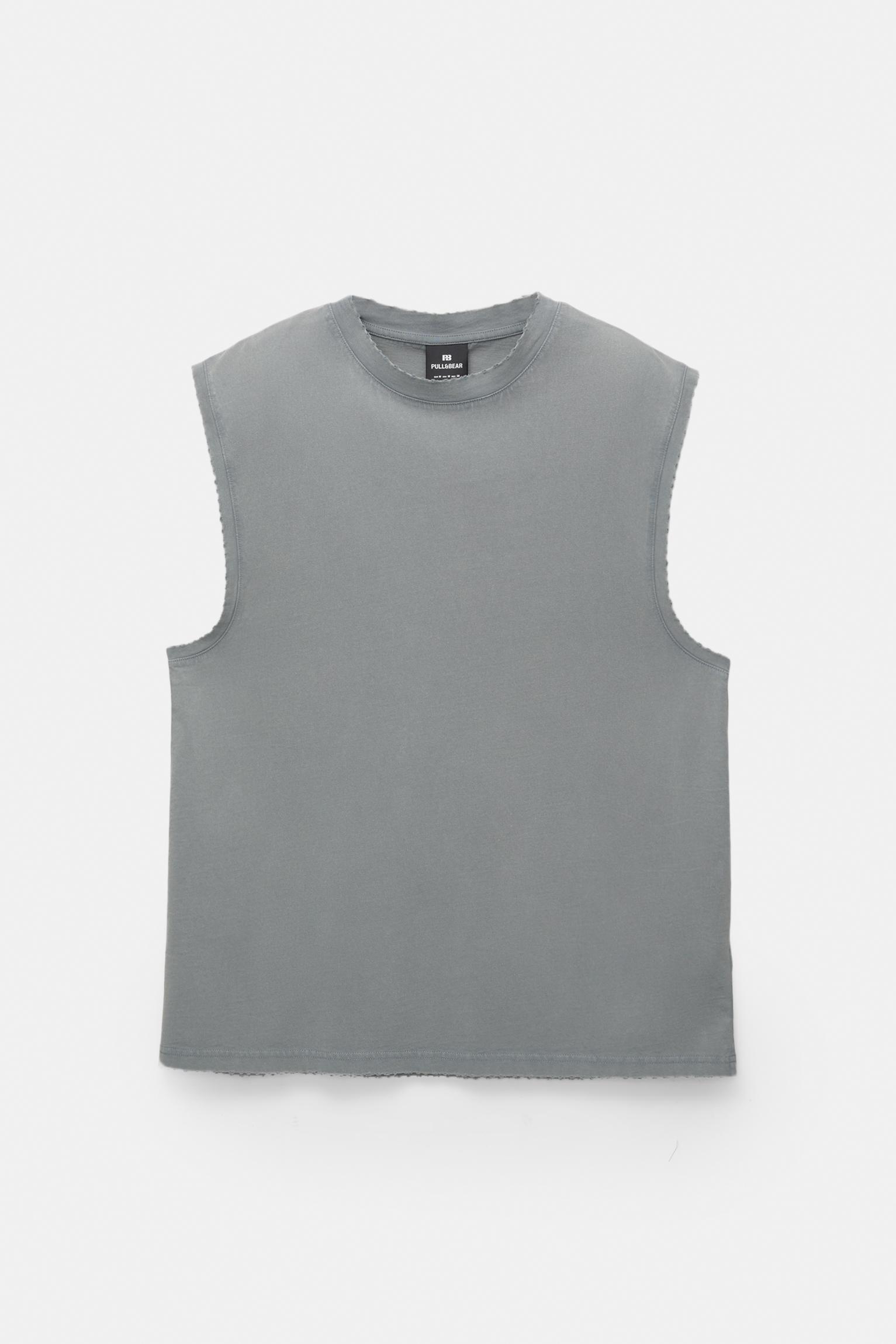 Washed sleeveless T-shirt Product Image