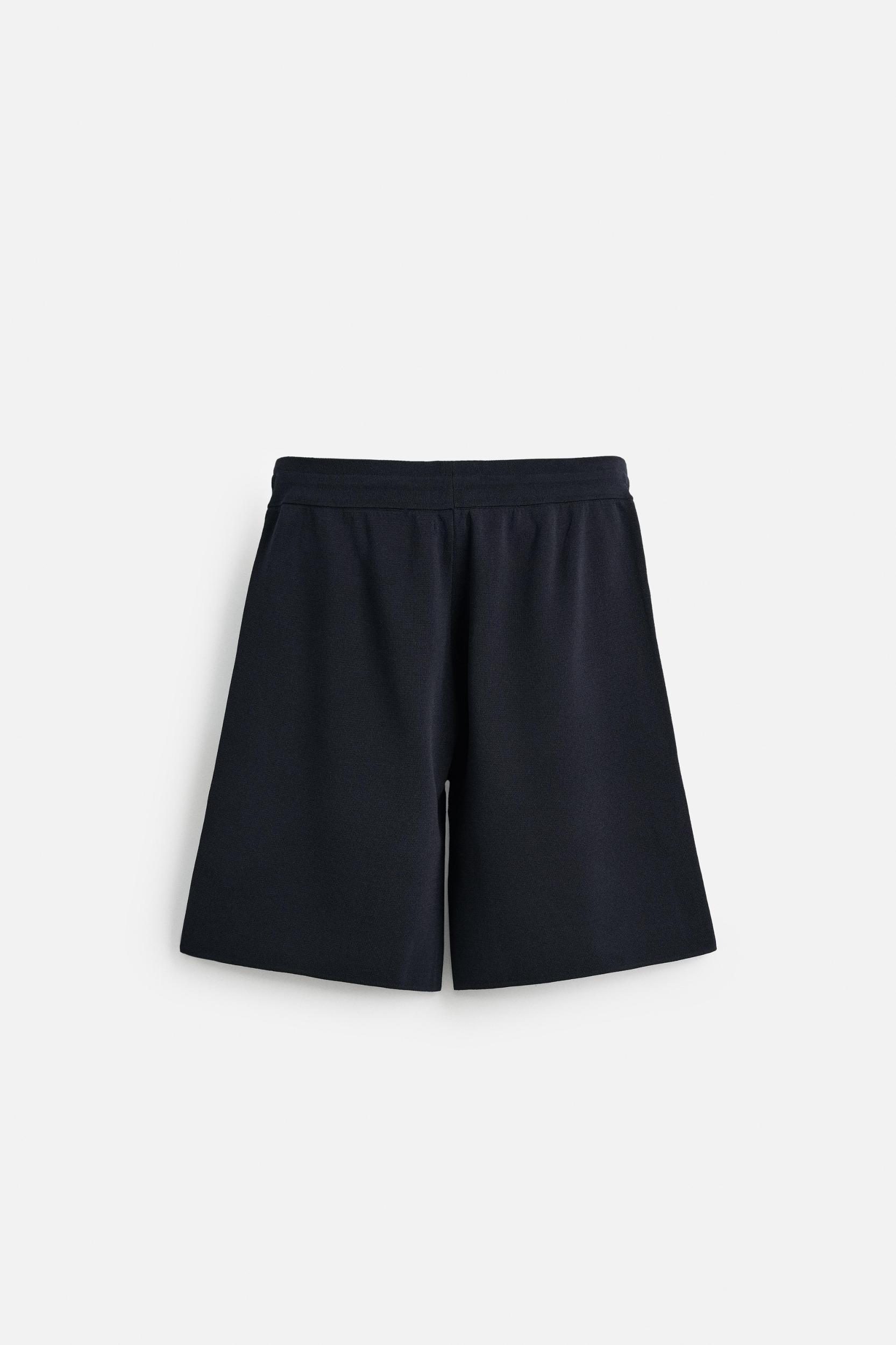 STRIPED KNIT SHORTS Product Image