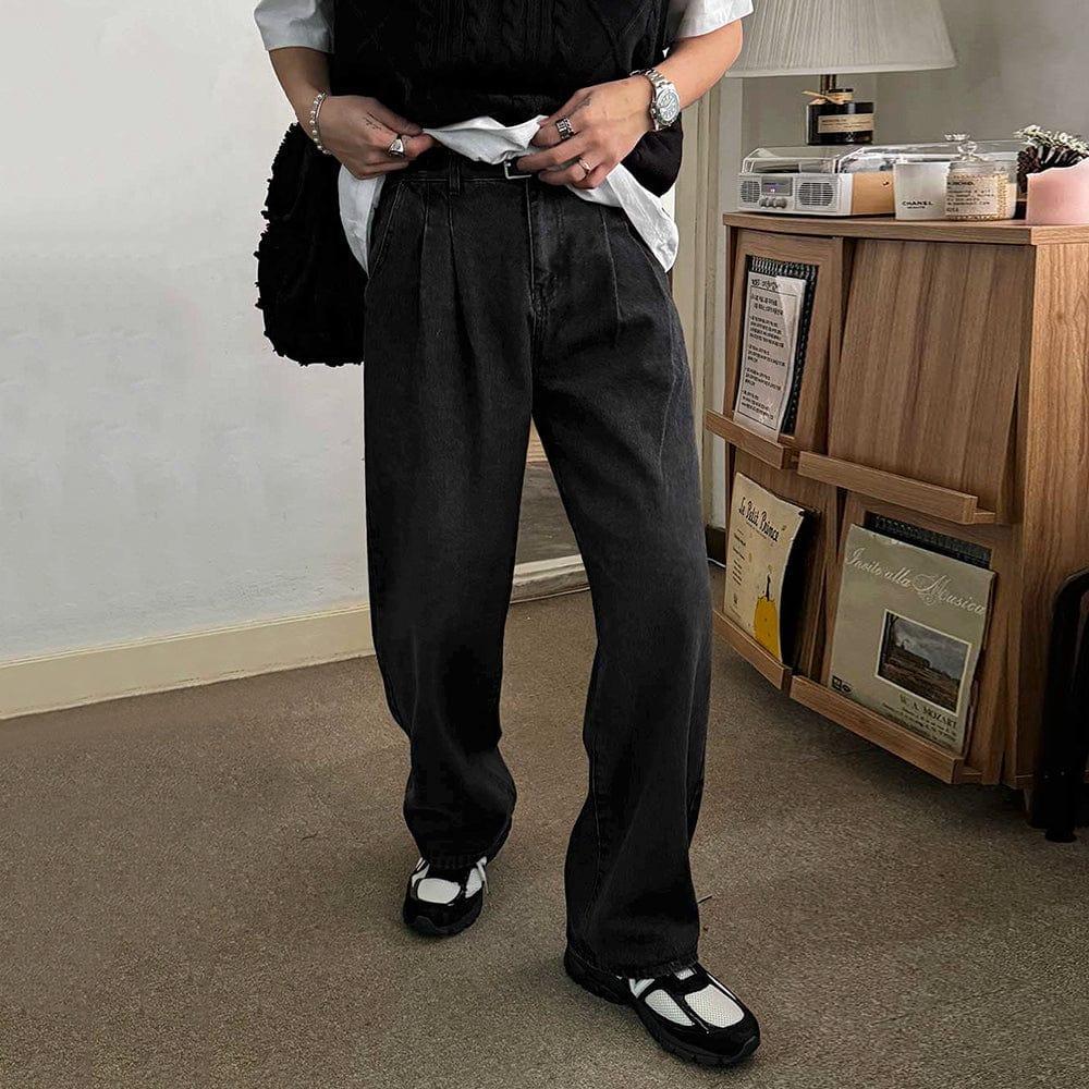 RT No. 12412 PLEATED DENIM STRAIGHT JEANS Product Image