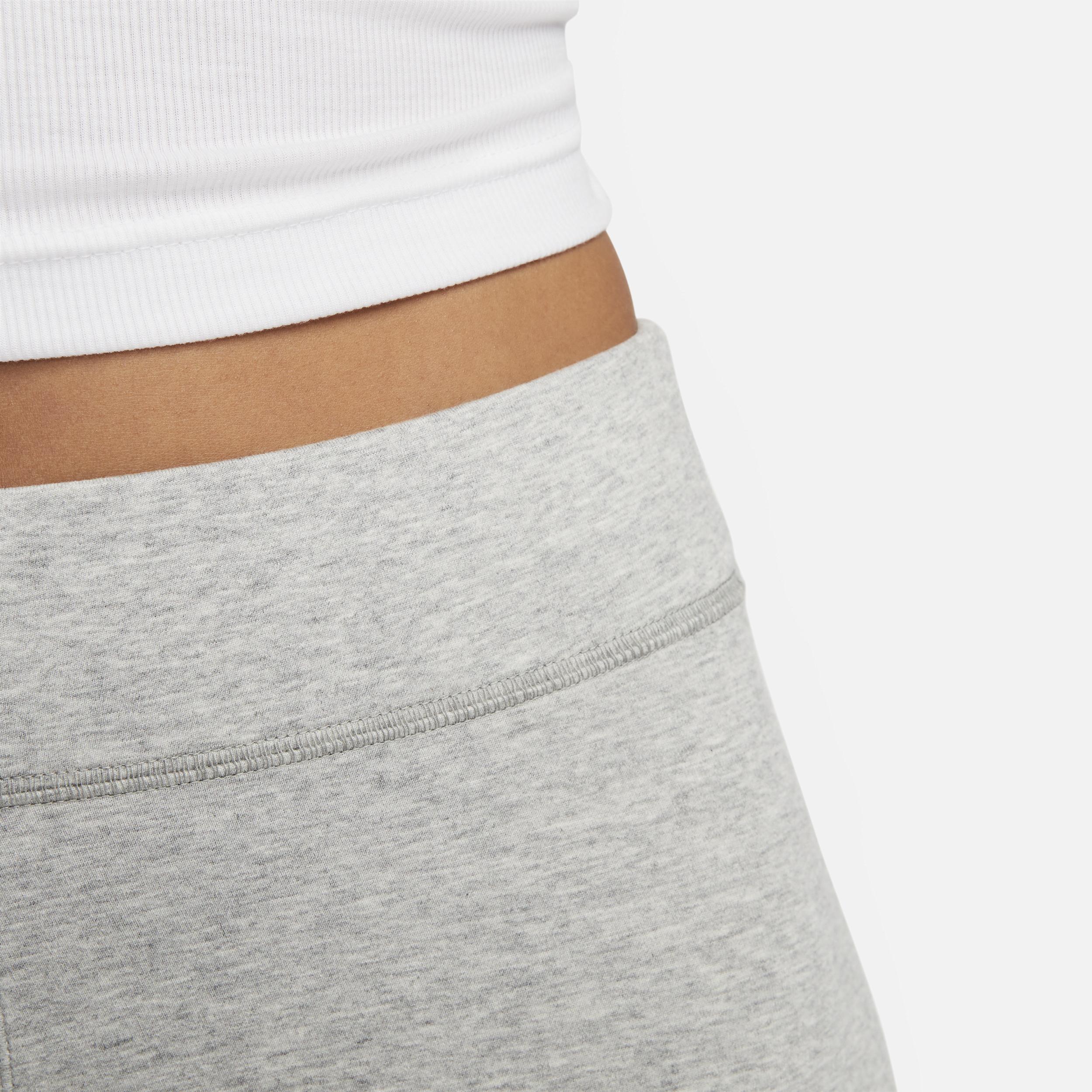 Women's Nike Sportswear Classics High-Waisted Graphic Leggings Product Image