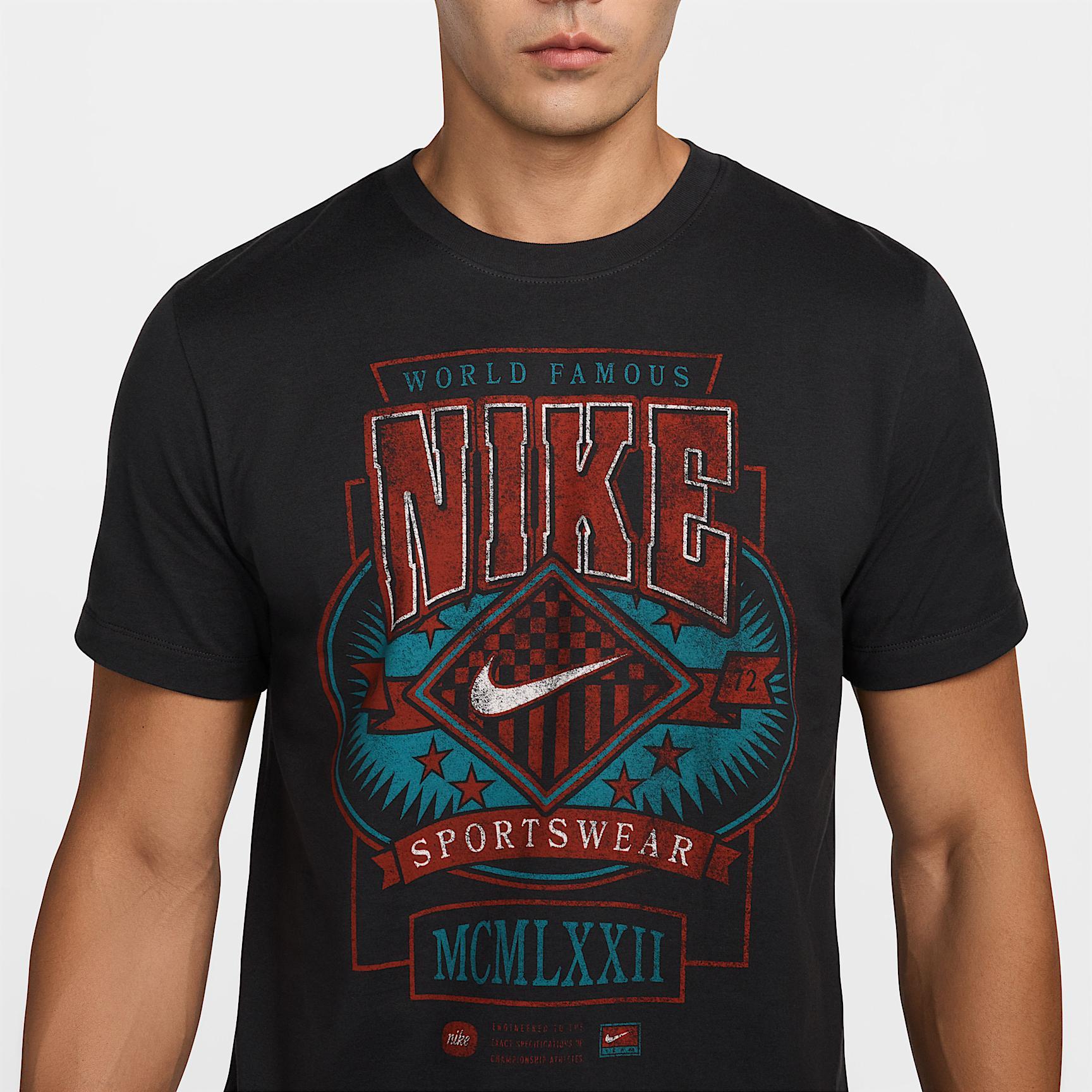 Nike Sportswear Men's Crew-Neck T-Shirt Product Image