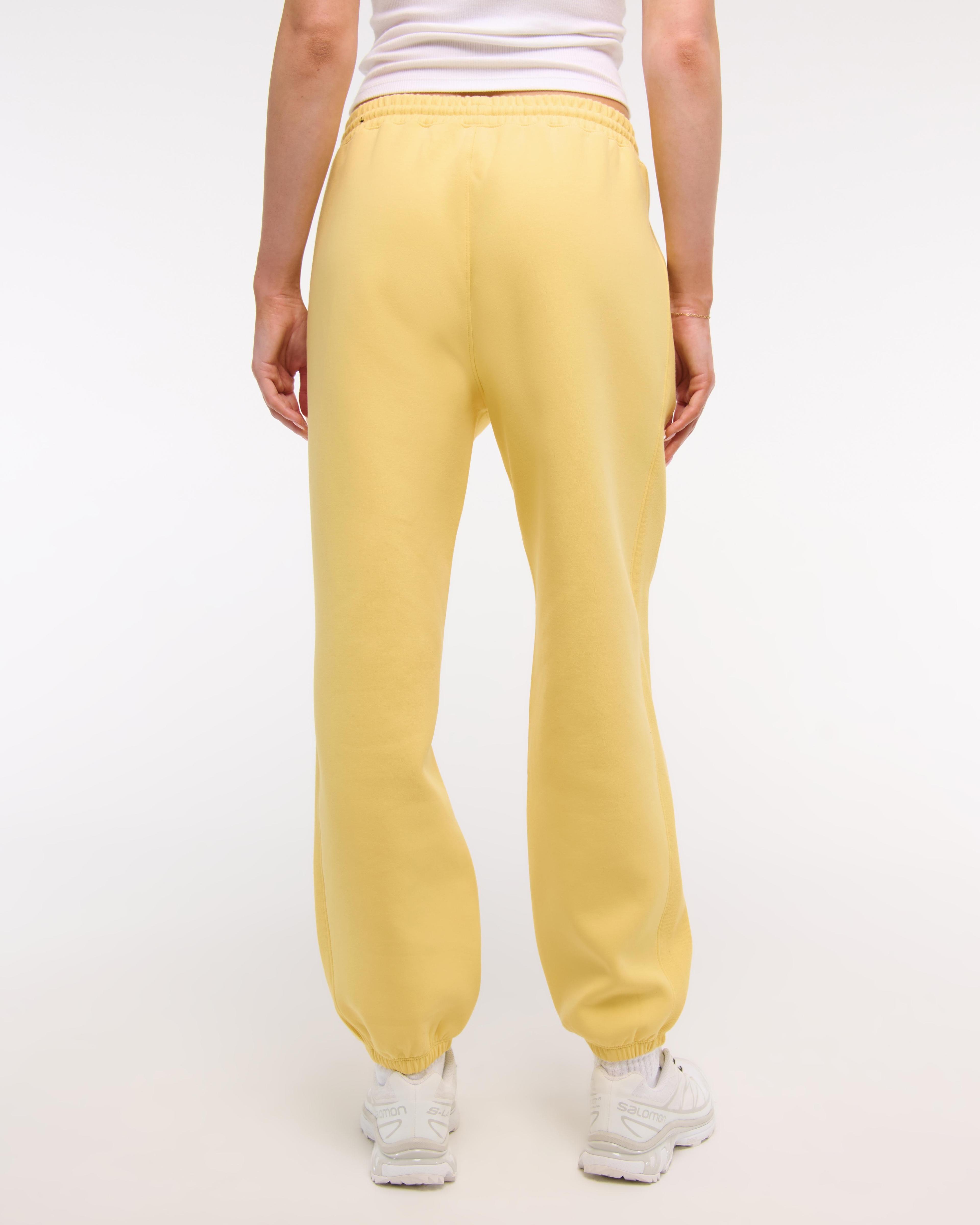 YPB neoKNIT MAX Mid Rise Cinched Pant Product Image