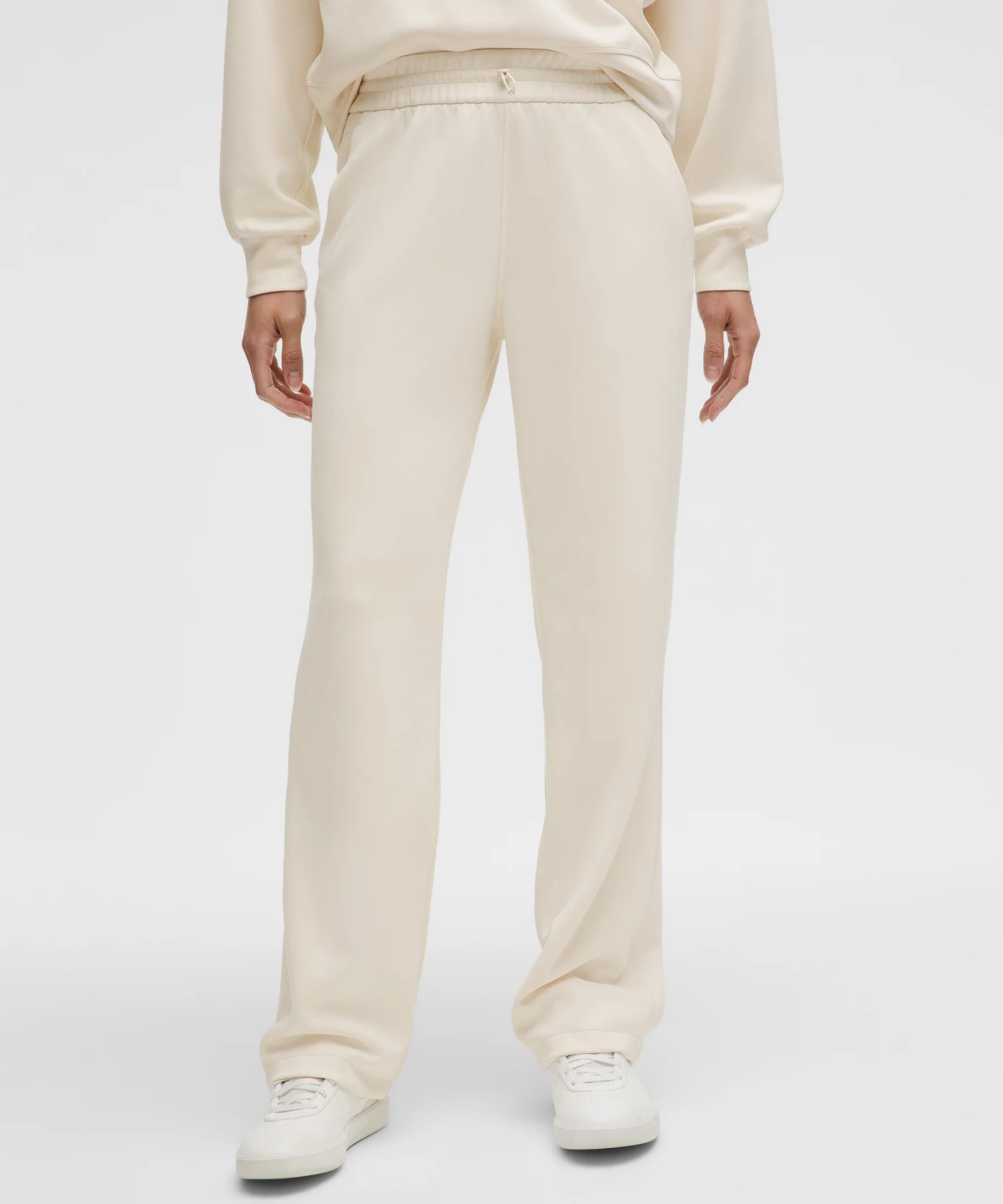 Softstreme High-Rise Pant *Short Product Image