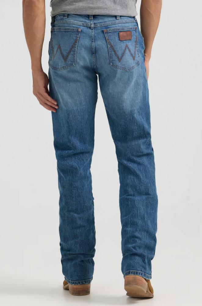 Wrangler Retro® Men's Slim Boot Cut Harris Jeans Product Image