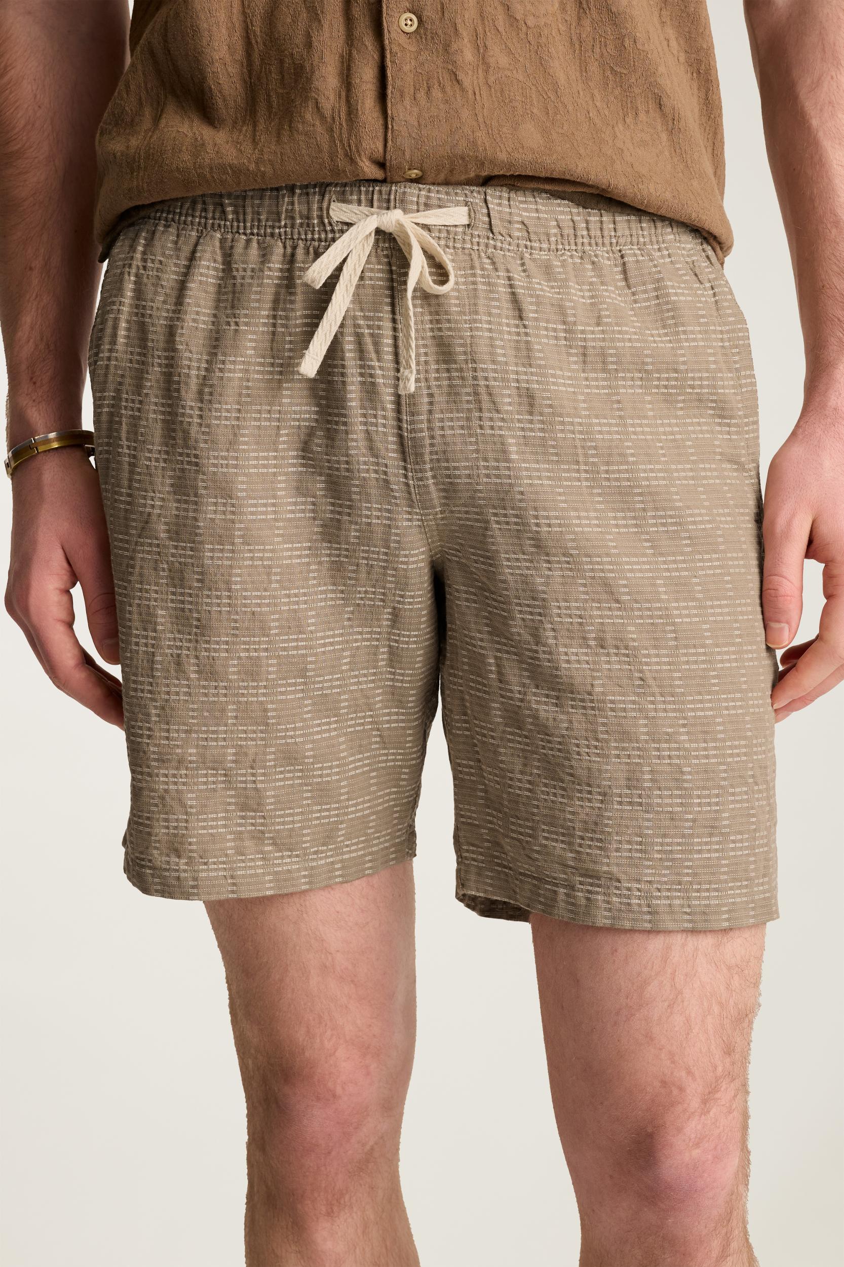 Nomad Short Product Image