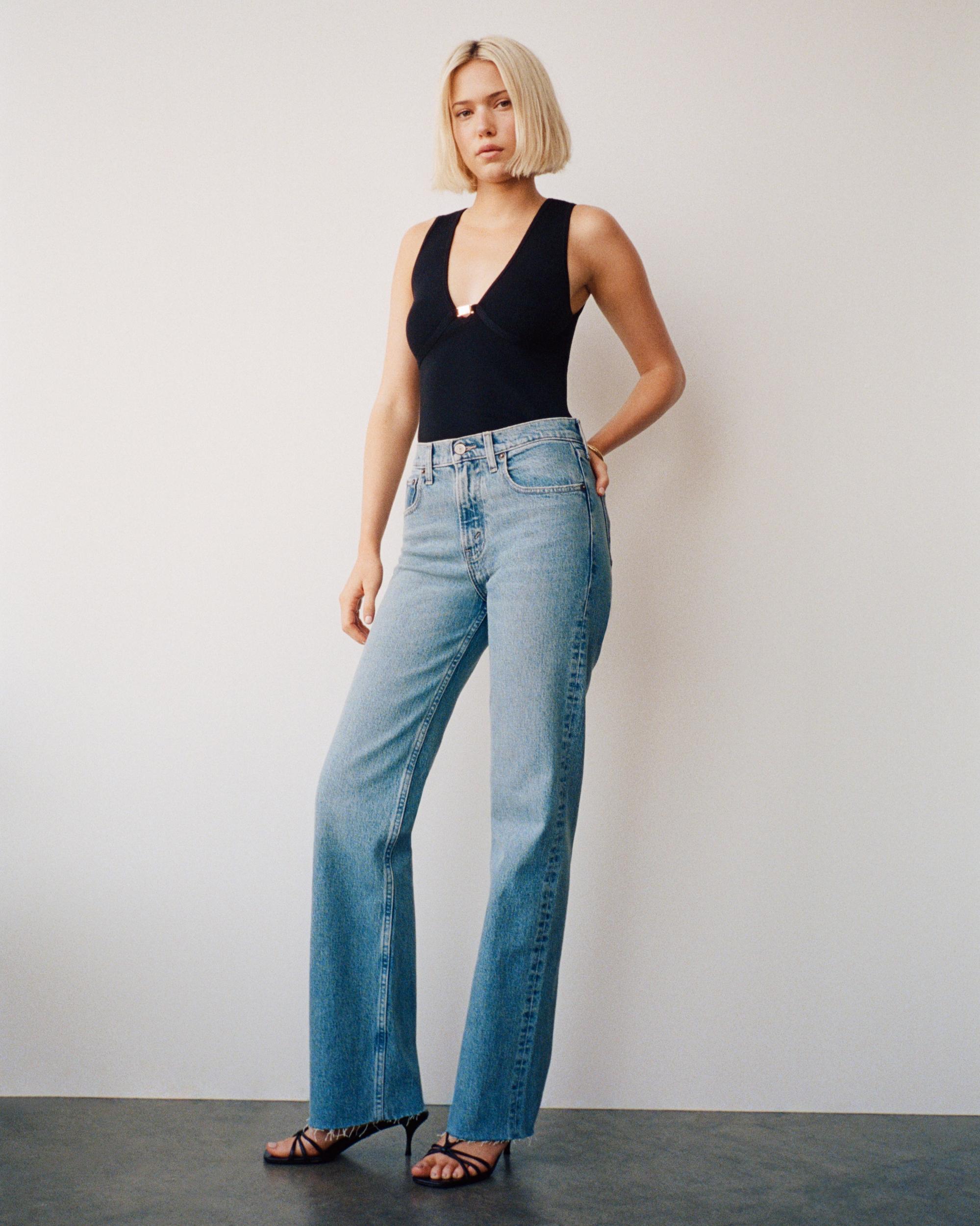 High Rise 90s Relaxed Jean Product Image