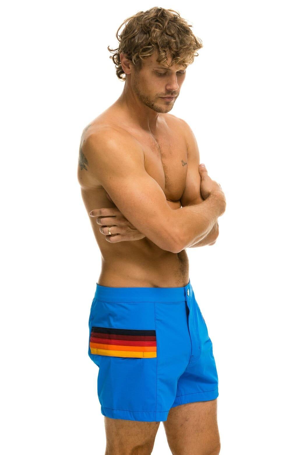 MEN'S HORIZONTAL 5 STRIPE FLEX SHORTS - PARROT BLUE Male Product Image